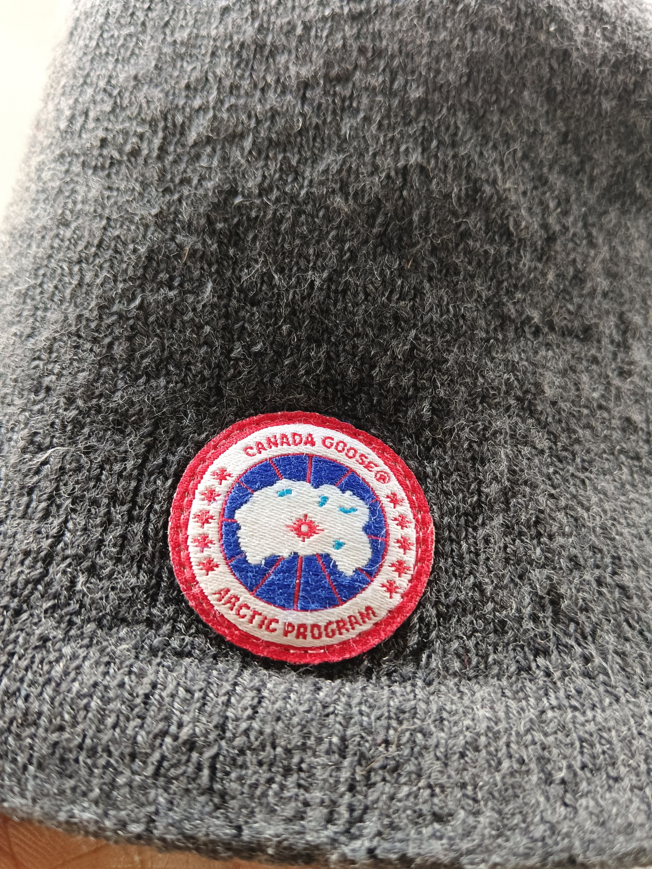 Canada Goose Canada Goose Beanie Size ONE SIZE - 6 Thumbnail