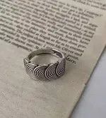 Vintage Abstract Spiral Circle Silver Modern Punk Art Psychedelic Size ONE SIZE - 3 Thumbnail