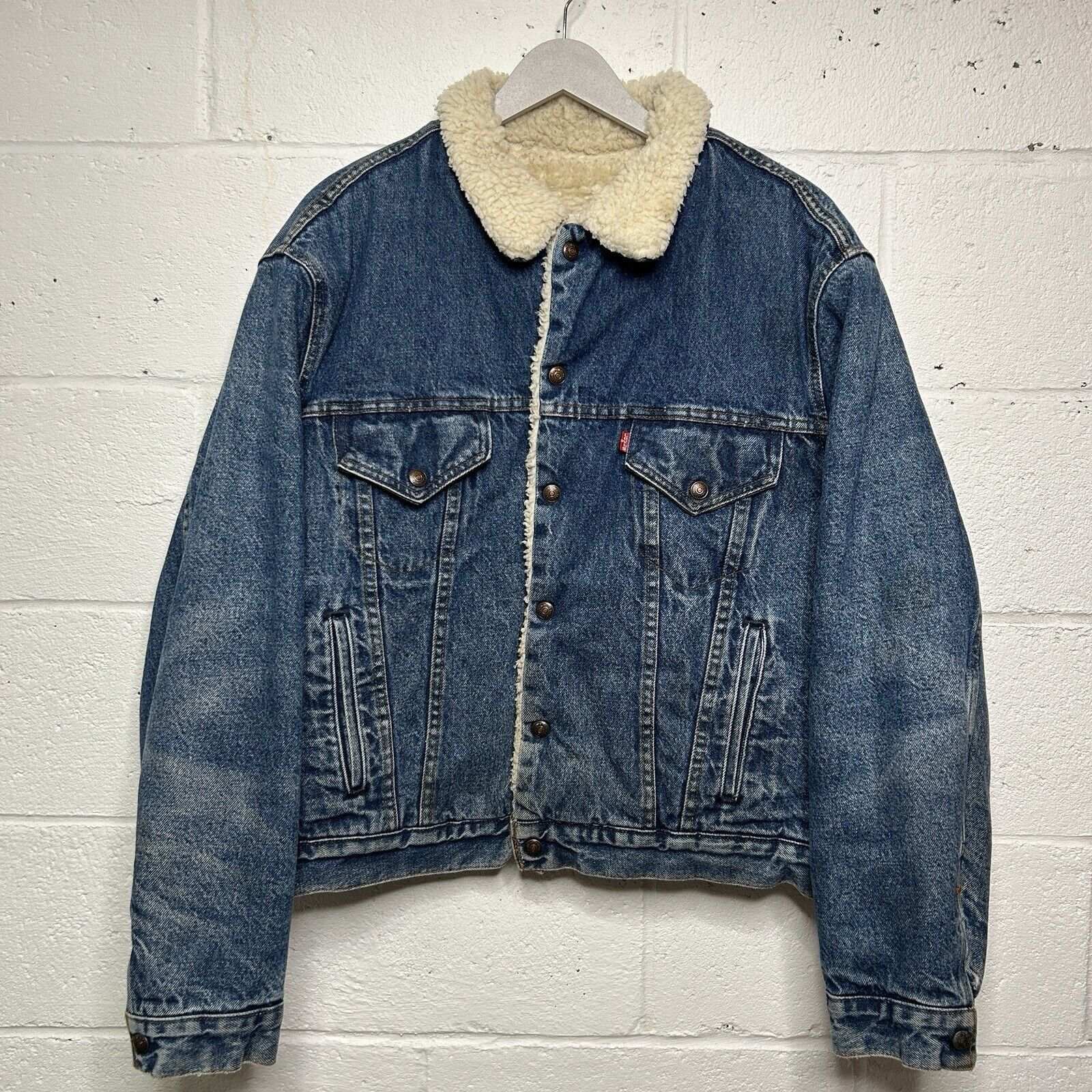 Levi's Vintage Levi’s Sherpa Lined Denim Trucker Jacket 70608 0216 Size US L / EU 52-54 / 3 - 1 Thumbnail