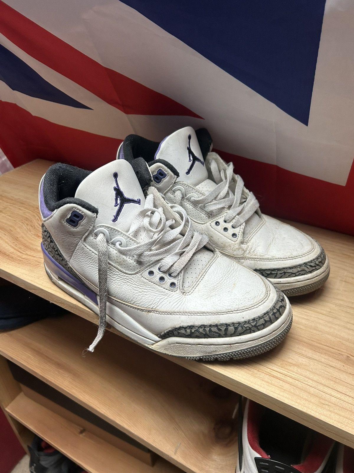 Jordan Brand Jordan 3 Purple Iris Size US 10.5 / EU 43-44 - 1 Thumbnail