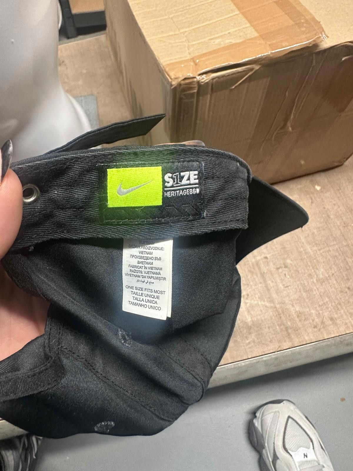 Nike Nike Black Adjustable Cap - Classic Design Size ONE SIZE - 5 Thumbnail