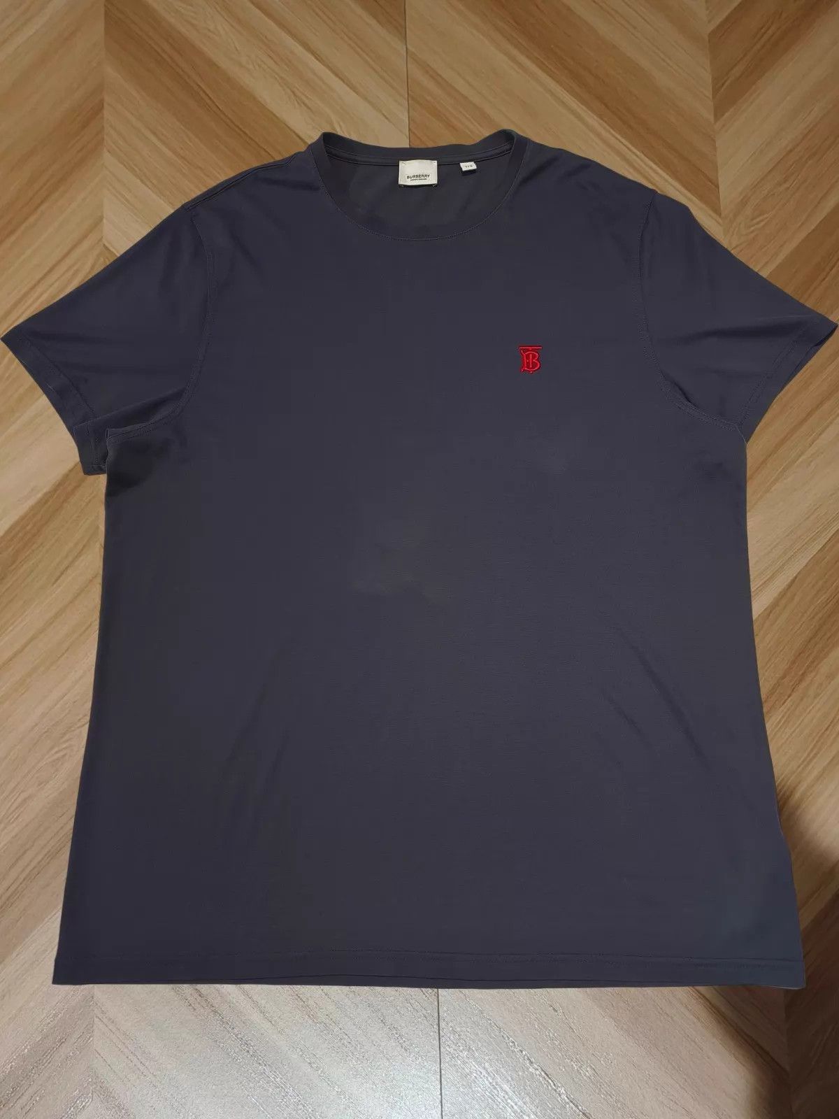 Burberry BURBERRY Navy Blue 2XL Short Sleeve T Red TB Embroidery Size US XXL / EU 58 / 5 - 2 Thumbnail