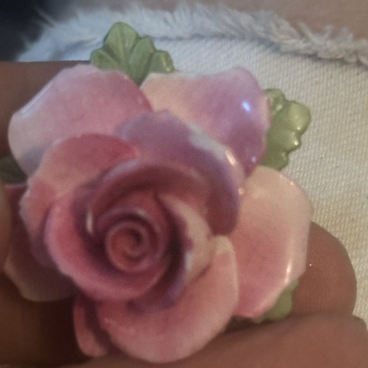 Vintage Vintage Coalbrook China pink porcelain rose brooch Size ONE SIZE - 2 Thumbnail