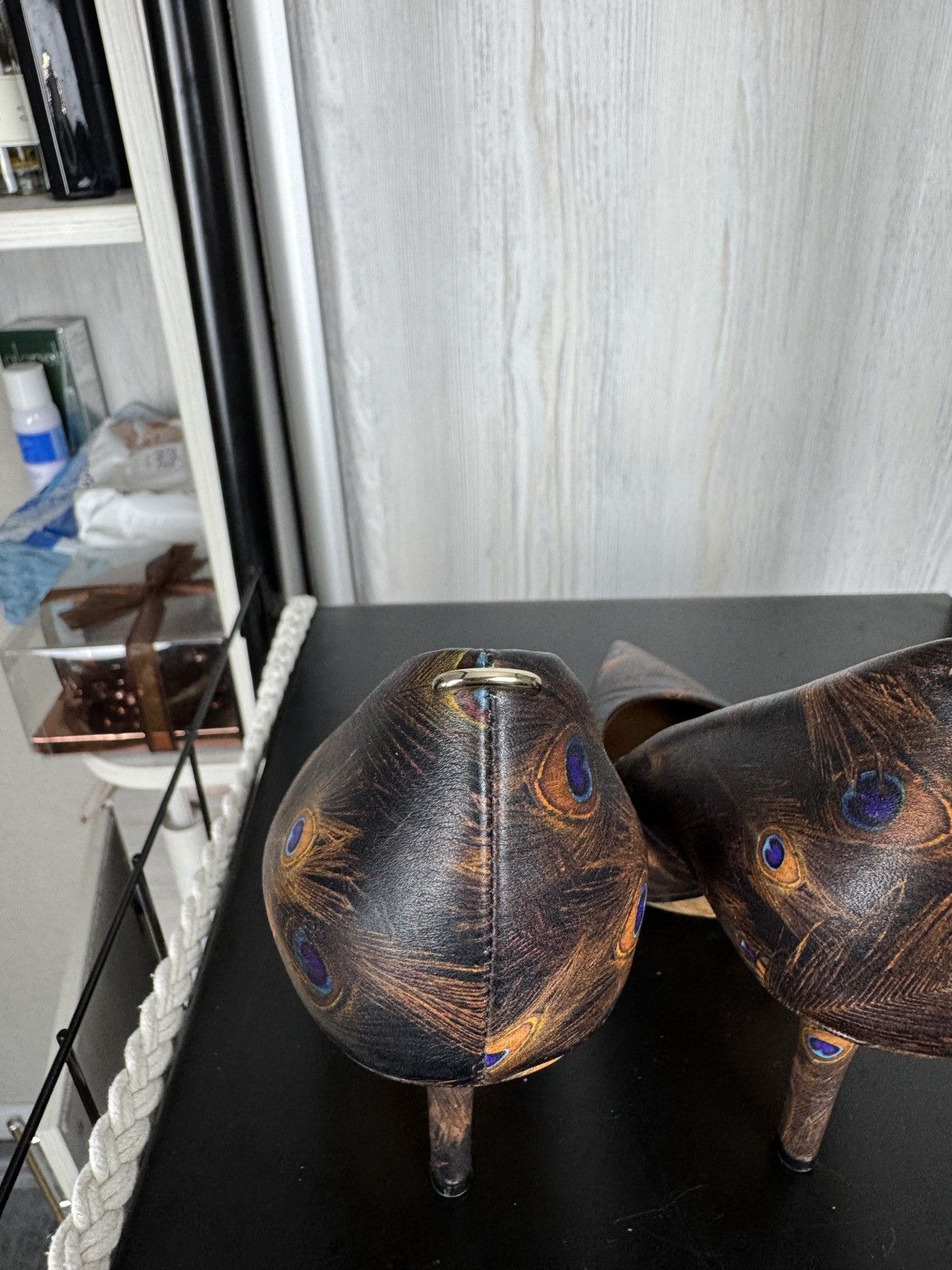 Givenchy Givenchy Paris peacock print leather stilettos heels Size US 6 / IT 36 - 14 Thumbnail