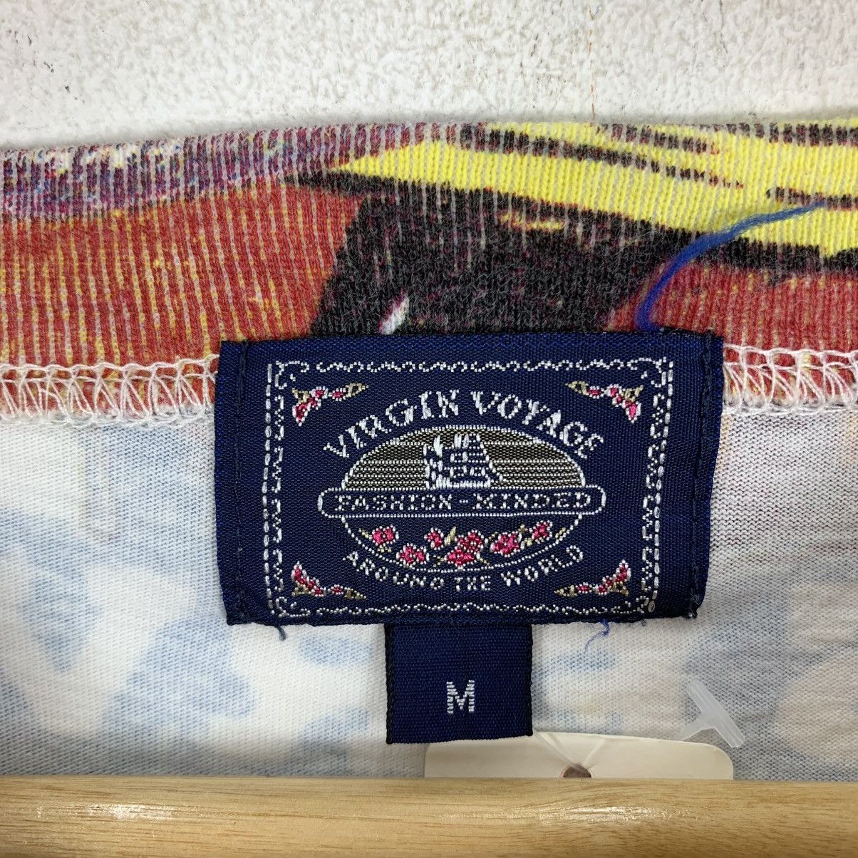 Vintage Vintage VIRGIN VOYAGE Overprint Pop Art AOP Tshirt Size US M / EU 48-50 / 2 - 4 Thumbnail