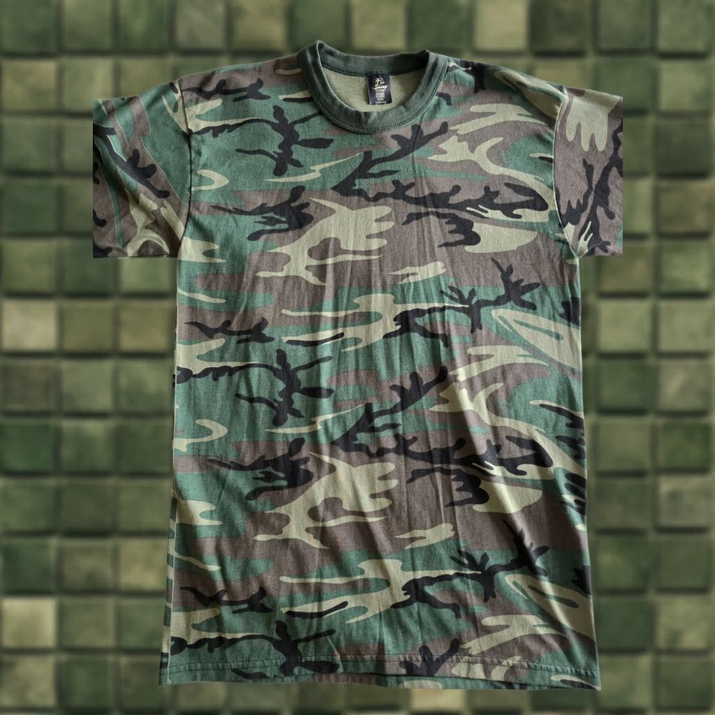 Vintage VINTAGE Camouflage Hunting Camo Short Sleeve Tee LARGE Woodland Green Tee Swing Shirt Unisex Adult 1980s Graphic Tee Mens Womens Size US L / EU 52-54 / 3 - 1 Thumbnail