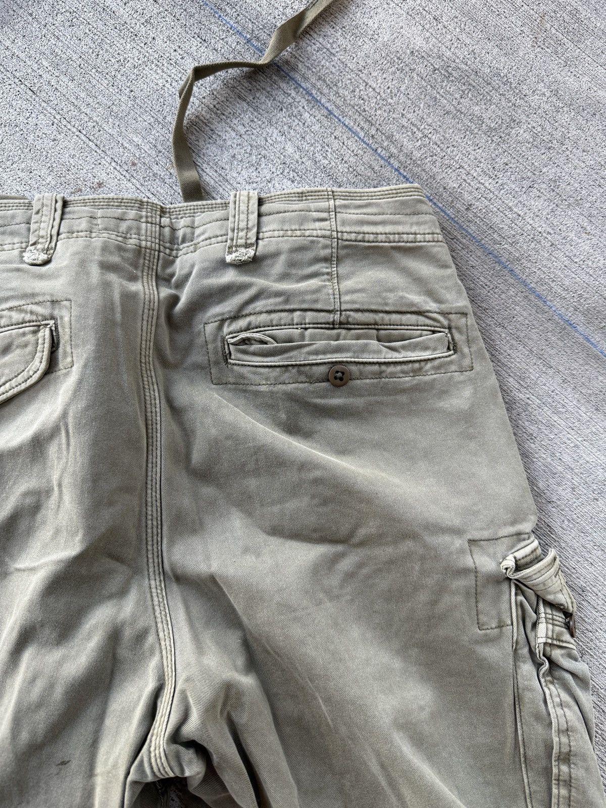 Abercrombie & Fitch Military tan quality cargo pant Size US 34 / EU 50 - 9 Thumbnail