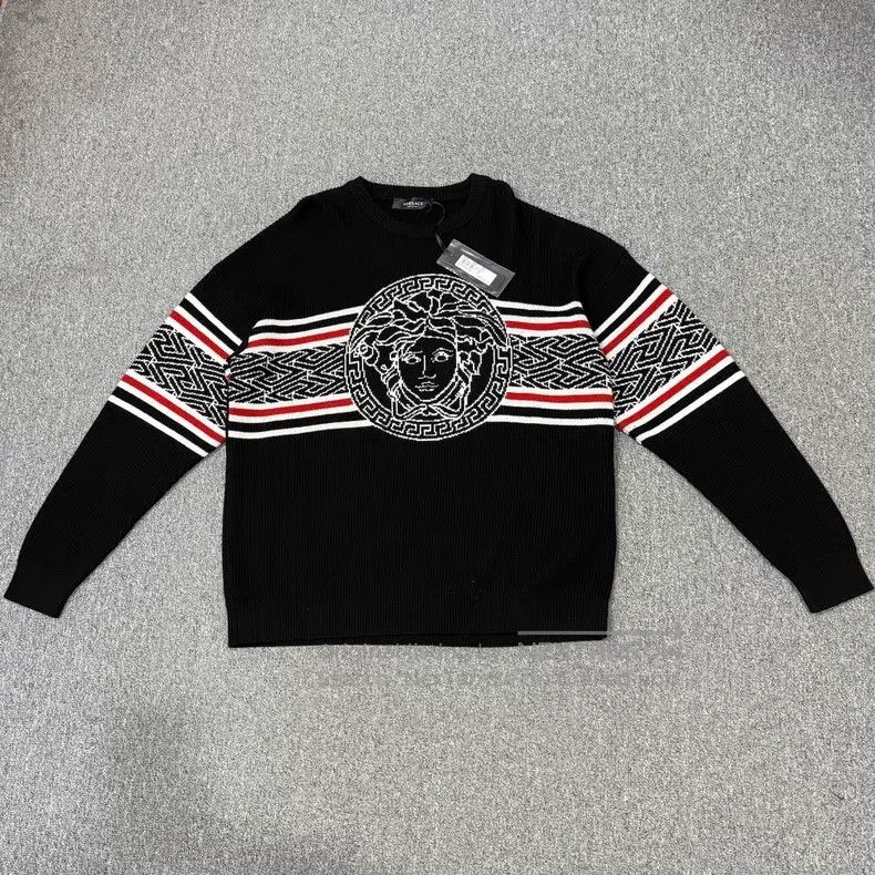 Versace Versace Figure wool knitted sweater Size US L / EU 52-54 / 3 - 1 Thumbnail