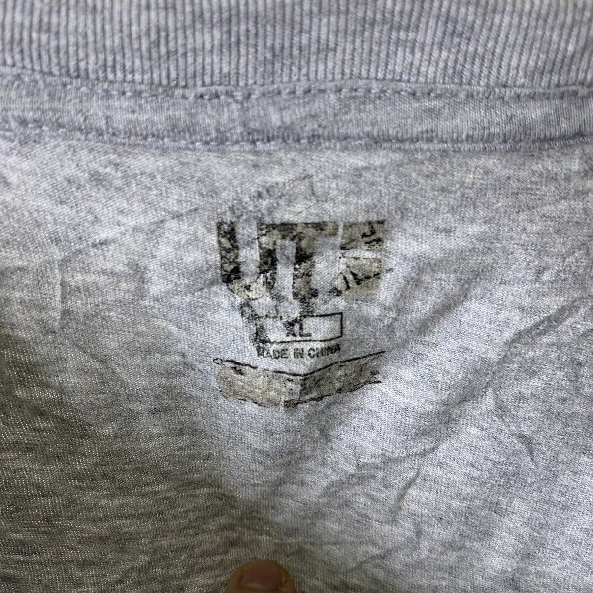 One Piece Uniqlo x Anime One Piece MonkeyDLuffy Collaboration T Shirt Size US XL / EU 56 / 4 - 5 Thumbnail