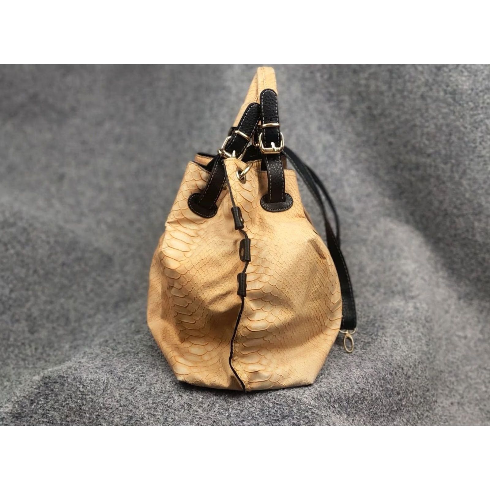 Logo 7 VINTAGE Chloe Style Logo beige bag with snakeskin texture and black handles Y2K Bag Size ONE SIZE - 3 Thumbnail
