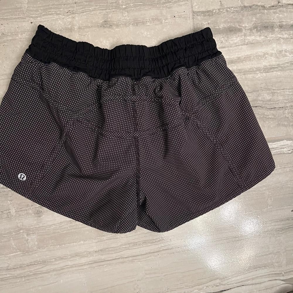 Lululemon Lululemon tracker black white size 4 Size 27" / US 4 / IT 40 - 2 Thumbnail
