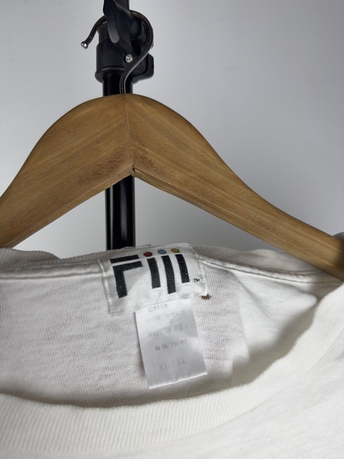 Vintage Vintage 1989 Fiji Abstract Graphic T-Shirt White 80s Art Size US XL / EU 56 / 4 - 12 Thumbnail