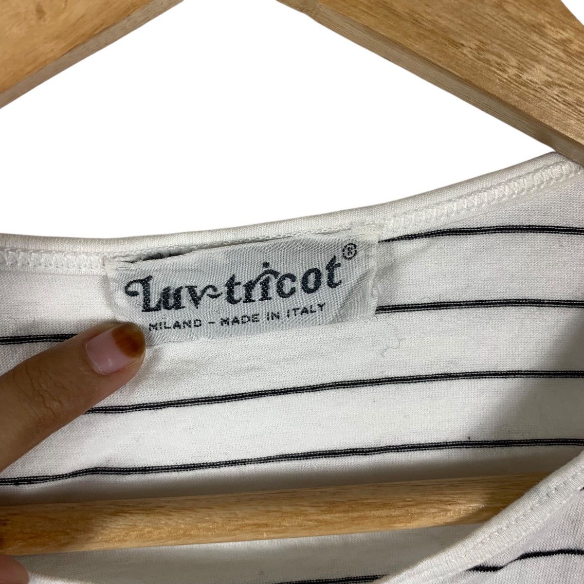 Vintage Vintage LUV TRICOT MILANO Made In Italy Sole Logo Tee Shirt Size S / US 4 / IT 40 - 6 Thumbnail