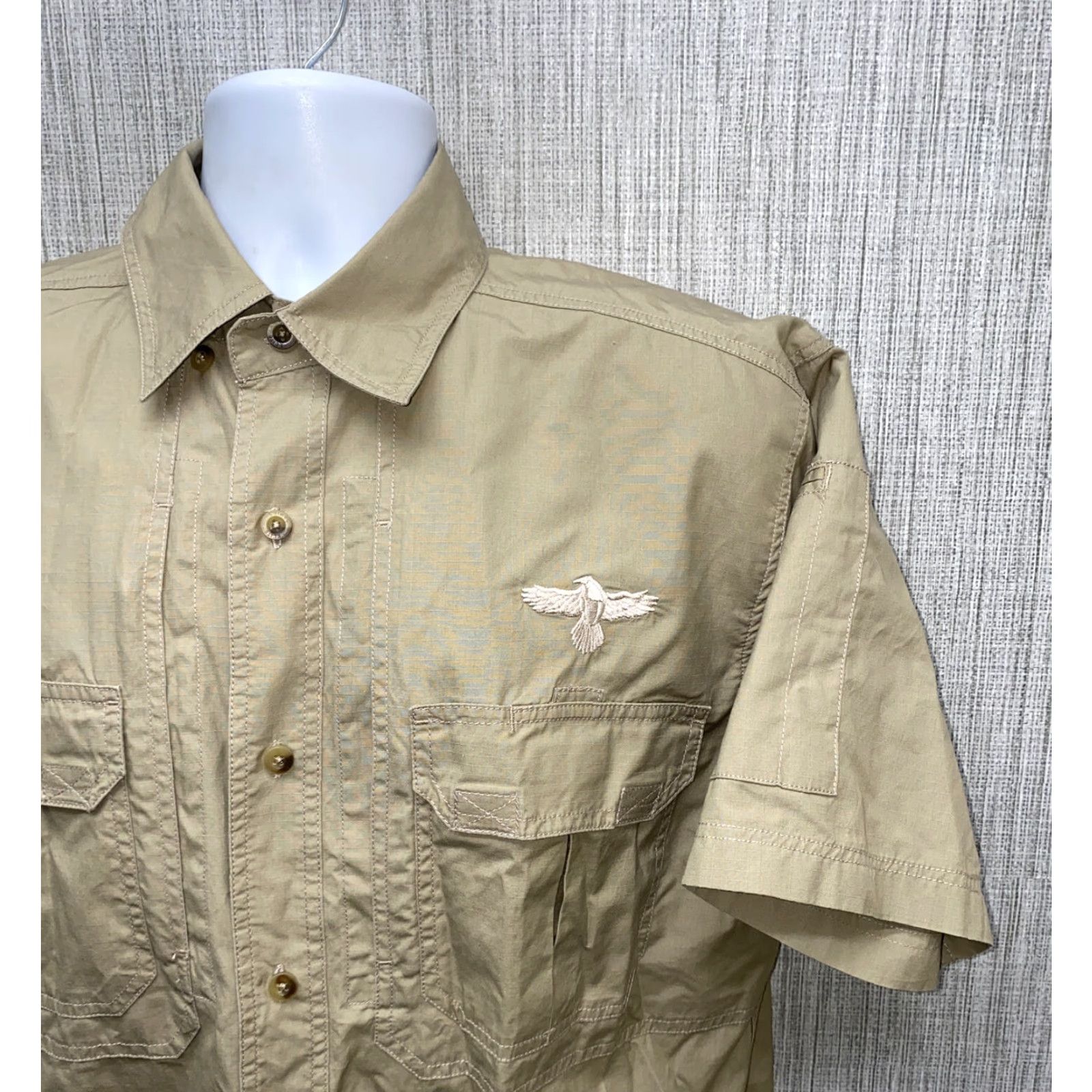 Vintage Woolrich Shirt Mens Beige Short Sleeve Button-Up Cotton Size M Collared Button-Down Fishing Regular Size US M / EU 48-50 / 2 - 2 Thumbnail