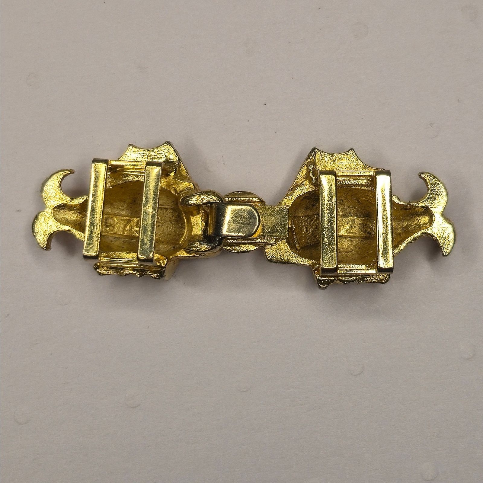 The Unbranded Brand Vintage Mimi Di N Signed Gold Tone Fish Belt Buckle Size ONE SIZE - 3 Thumbnail