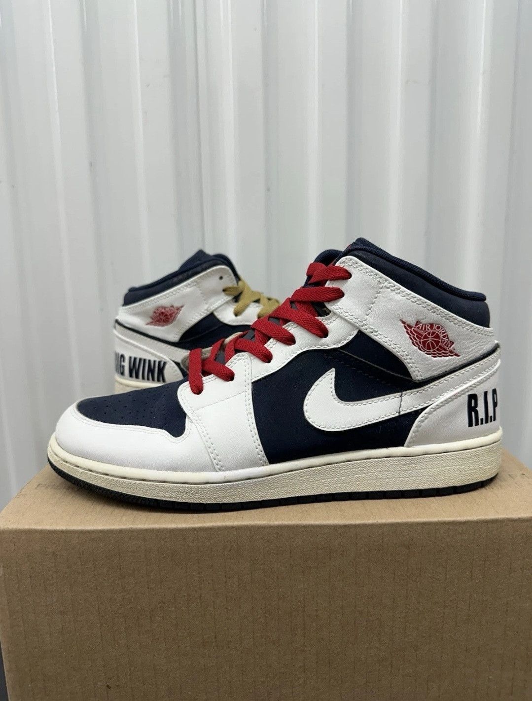 Jordan Brand Nike Air Jordan Retro 1 Phat GS Olympic 364771400 Size 7Y Size US 7 / EU 40 - 1 Thumbnail