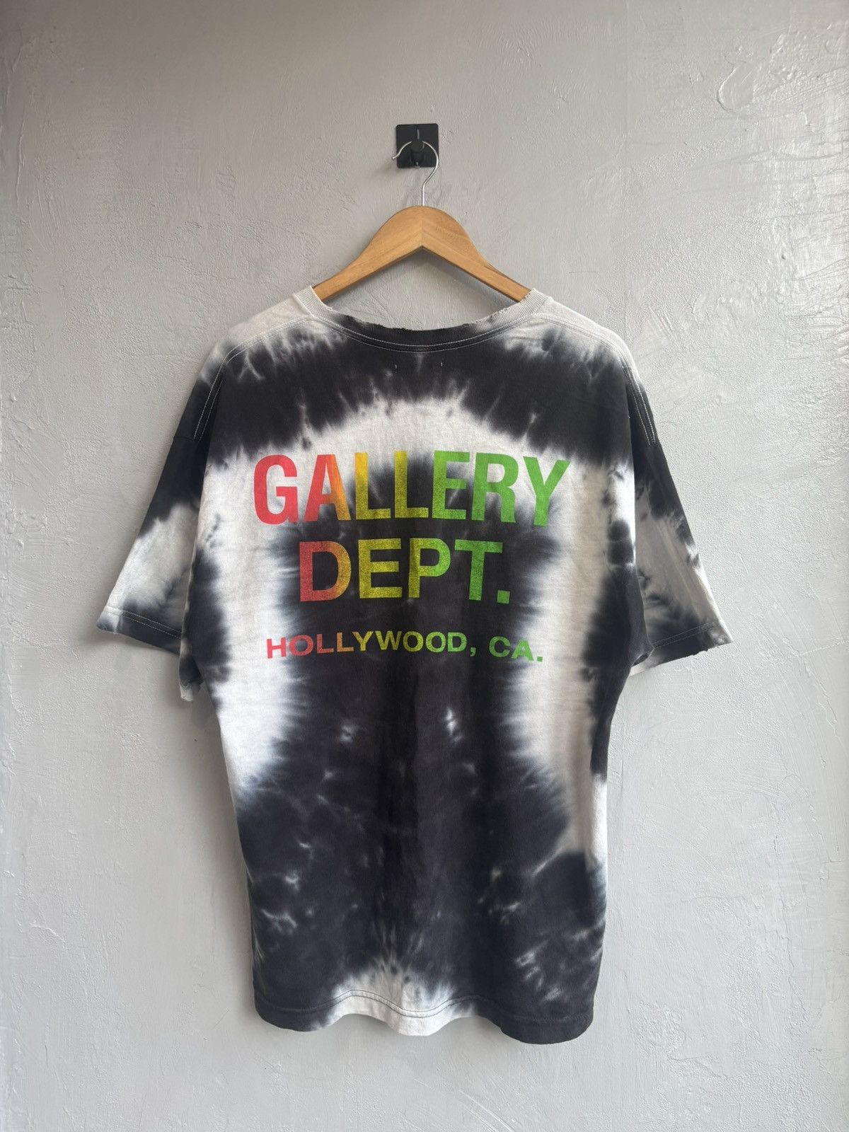 Gallery Dept. Gallery Dept peace tie dye tee Size US L / EU 52-54 / 3 - 3 Thumbnail