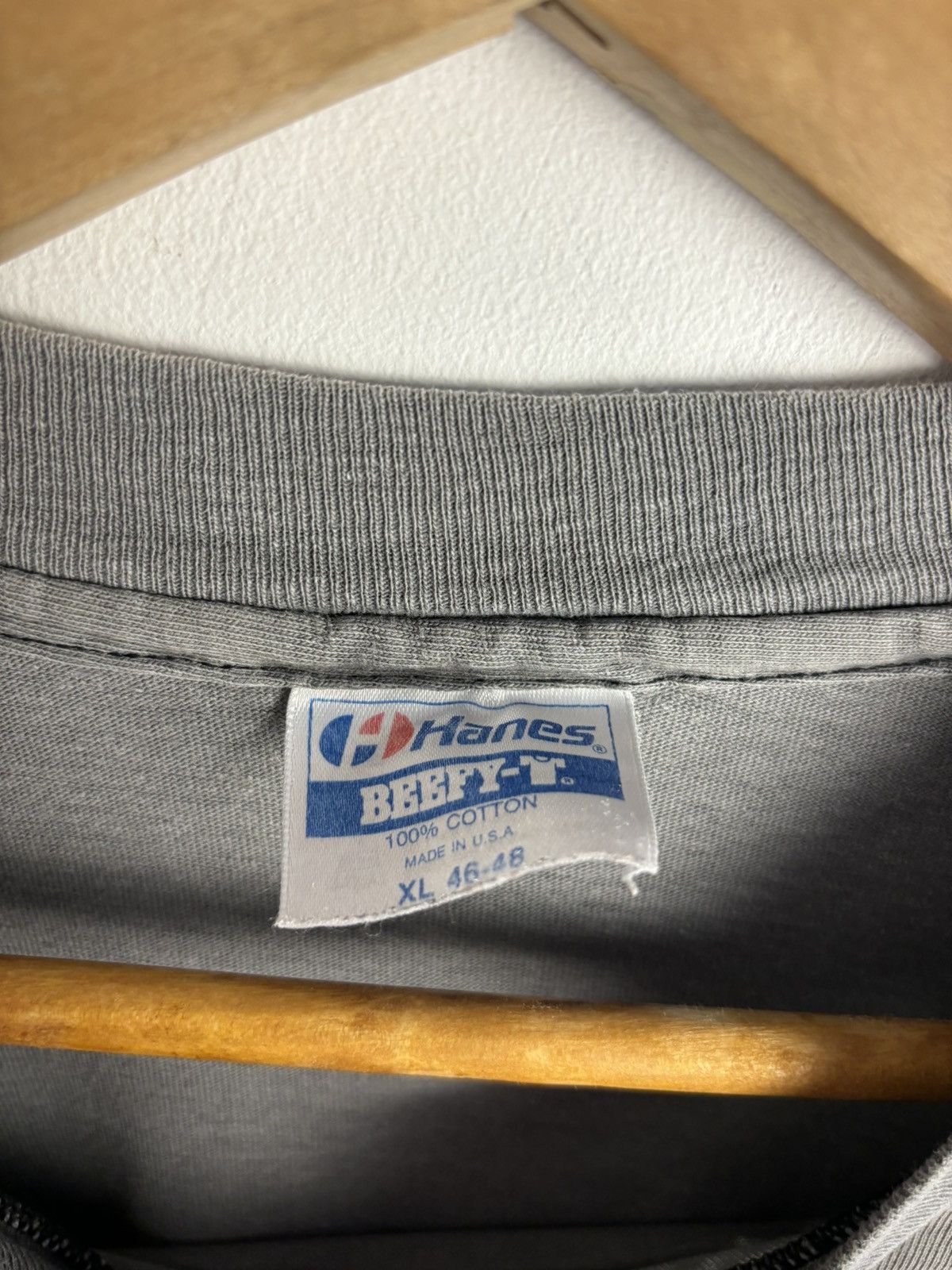 Hanes Vintage 90s Universal Studios Crazy Faded Singlestitch Tee Size US XL / EU 56 / 4 - 5 Thumbnail