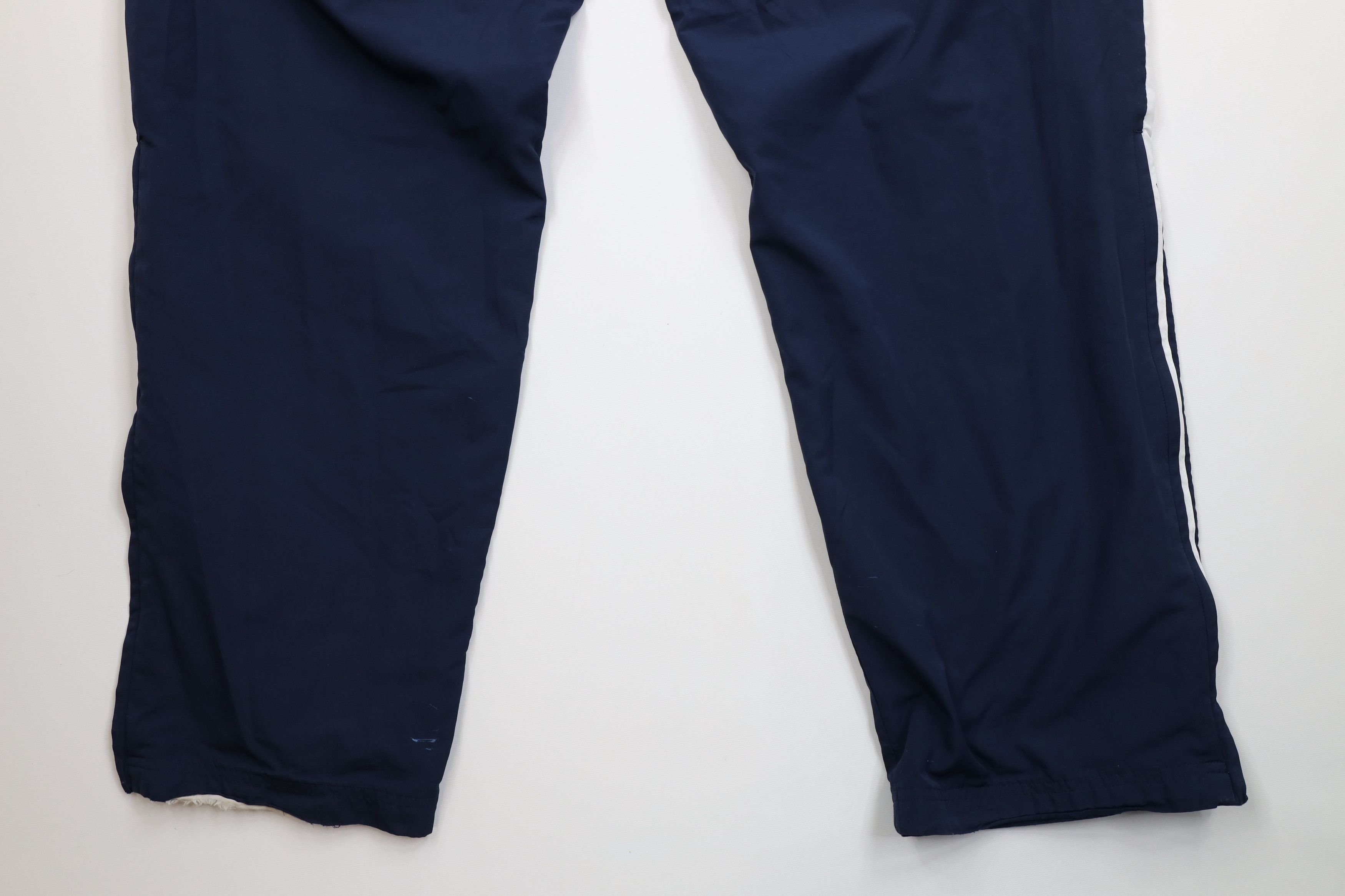 Adidas Vintage Adidas Spell Out Lined Wide Leg Windbreaker Pants Size US 38 / EU 54 - 16 Thumbnail