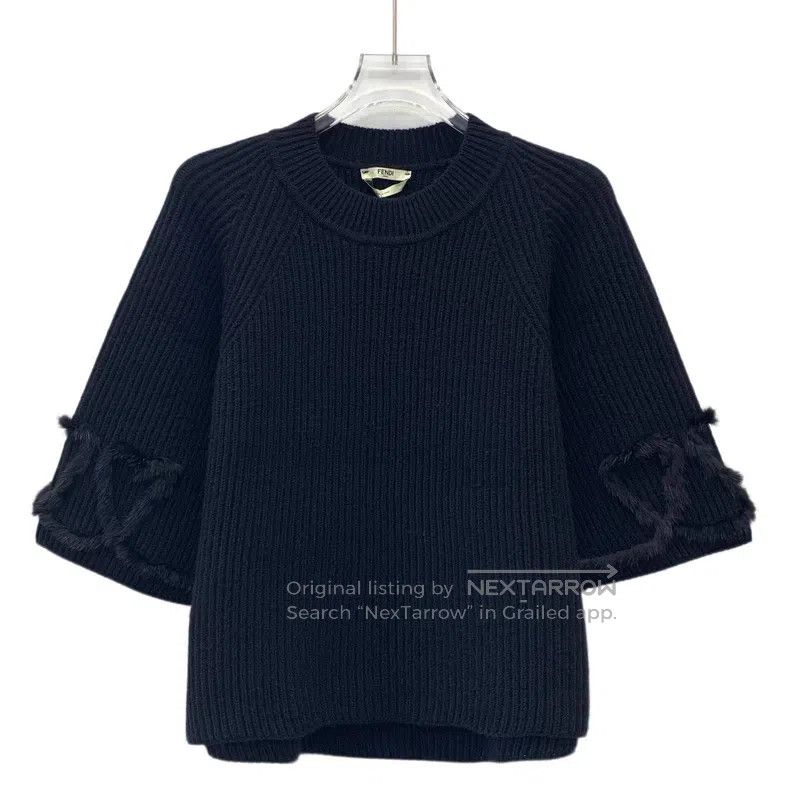 Fendi Fendi Black mink fur cuff wool round neck mid-sleeve knitt Size XS / US 0-2 / IT 36-38 - 1 Thumbnail