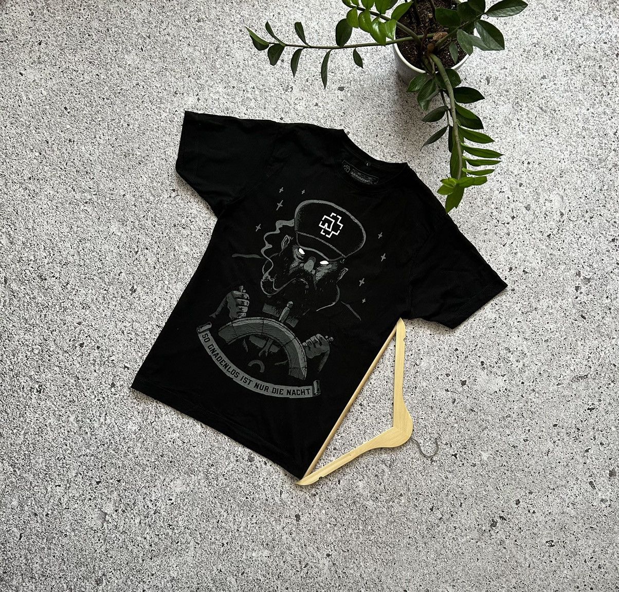 Band Tees × Vintage Vintage Rammstein So Gnadenlos Ist Nur Die Nacht Seemann Tee Size US L / EU 52-54 / 3 - 1 Thumbnail