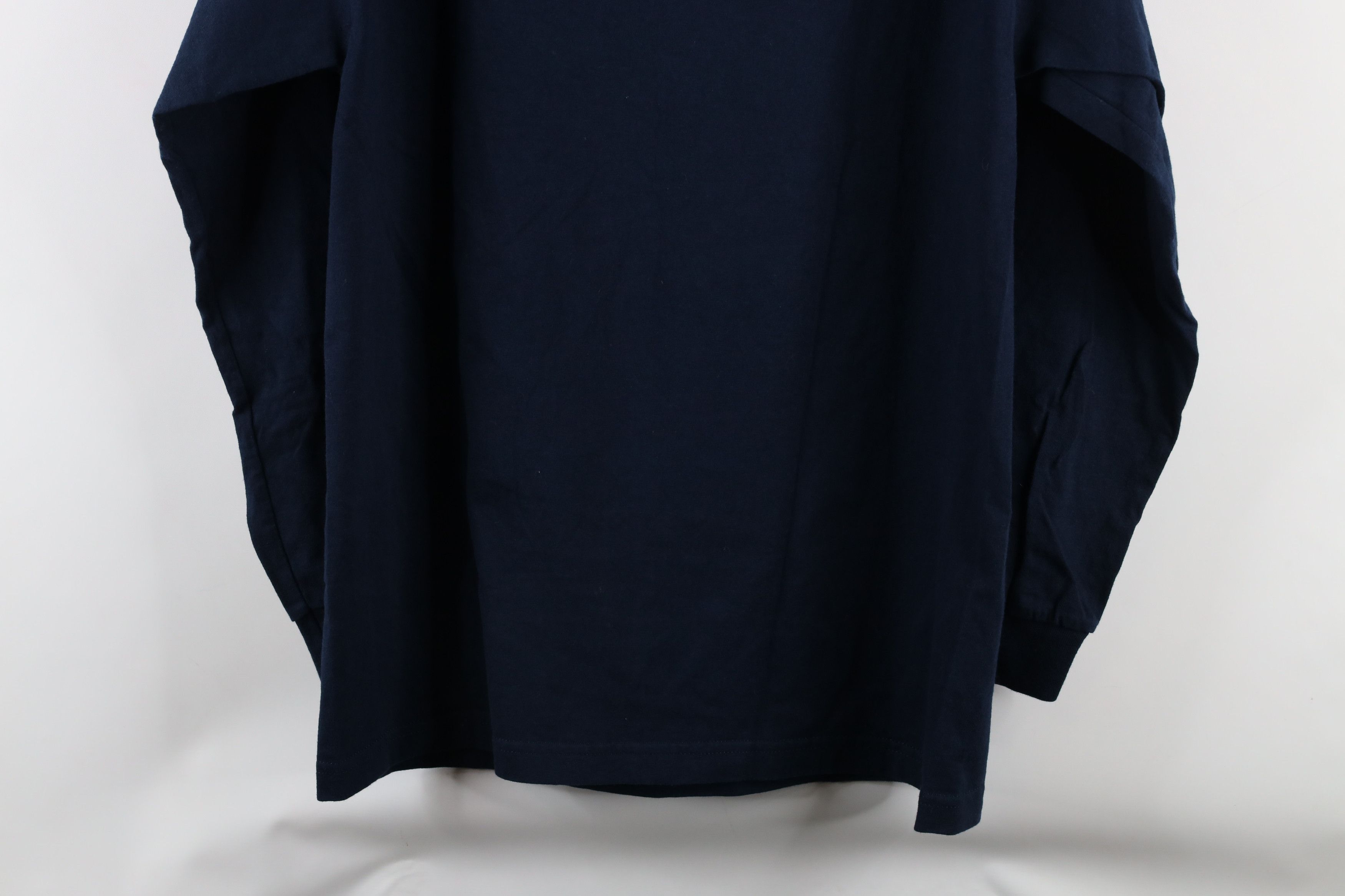 Levi's × Vintage Vintage 90s Levis Out USA Flag Long Sleeve T-Shirt Blue Size US L / EU 52-54 / 3 - 9 Thumbnail
