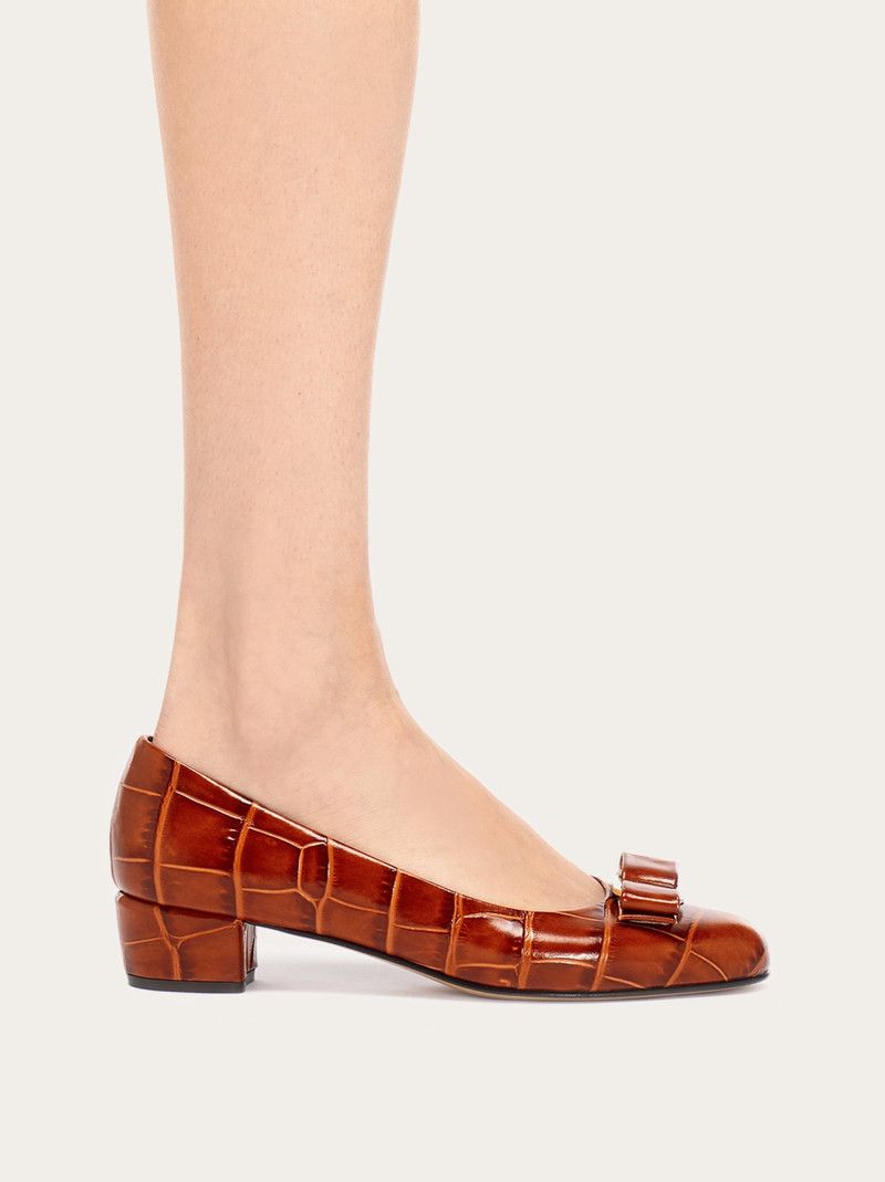 Salvatore Ferragamo o1s1rm0126 Vara Pumps in Brown Size US 8 / IT 38 - 3 Thumbnail