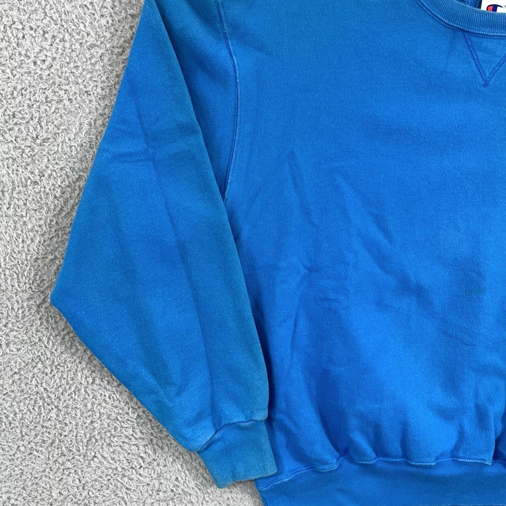 Champion VINTAGE Champion Sweatshirt 2XL Blue 90s Spell Out Logo Pullover Shirt Men Women Unisex Adults Graphic Print Knitted Cotton Blend Casual Sportswear Size US XXL / EU 58 / 5 - 4 Thumbnail