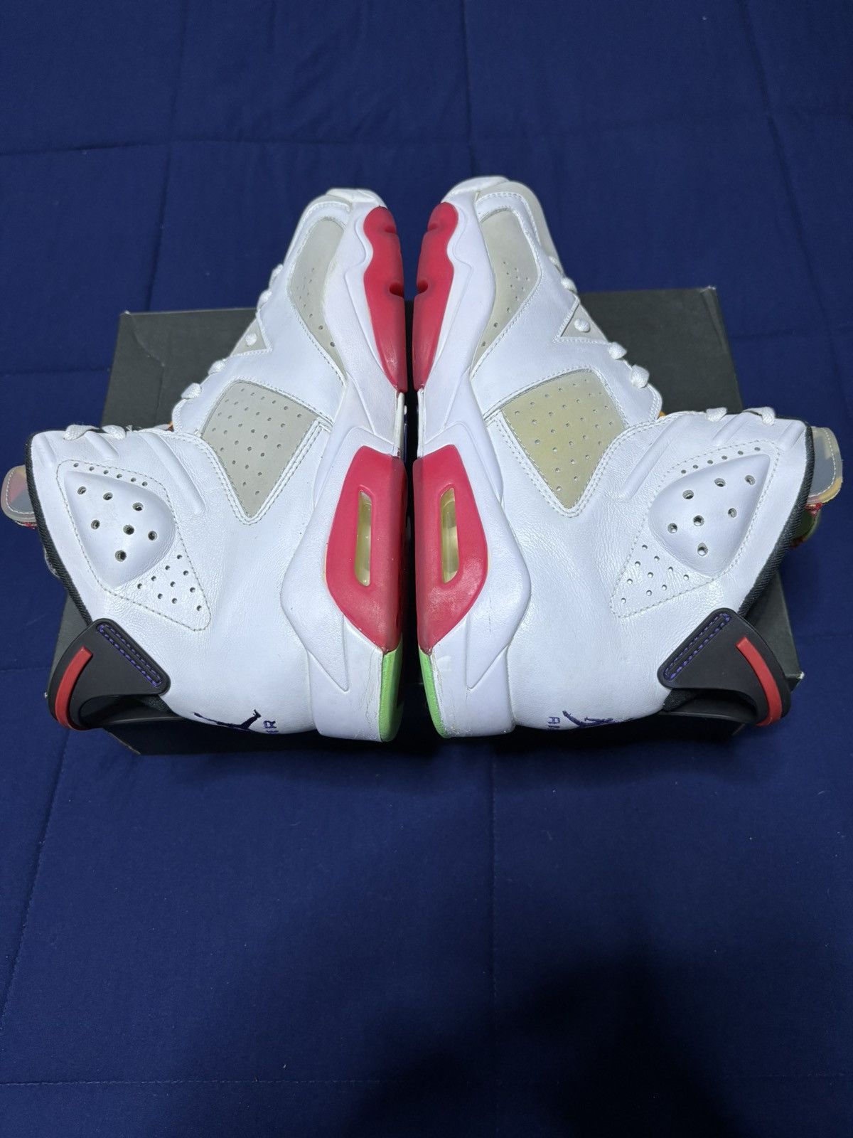 Jordan Brand Jordan 6 Retro Hare 2020 Size 10.5 Size US 10.5 / EU 43-44 - 2 Thumbnail