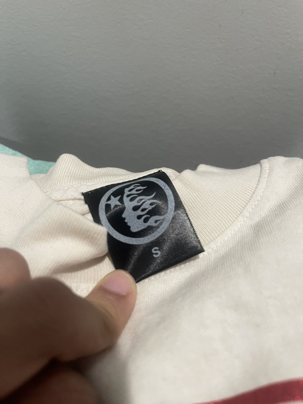 Hollister Hellstar records Capsule 9 Size US S / EU 44-46 / 1 - 2 Thumbnail