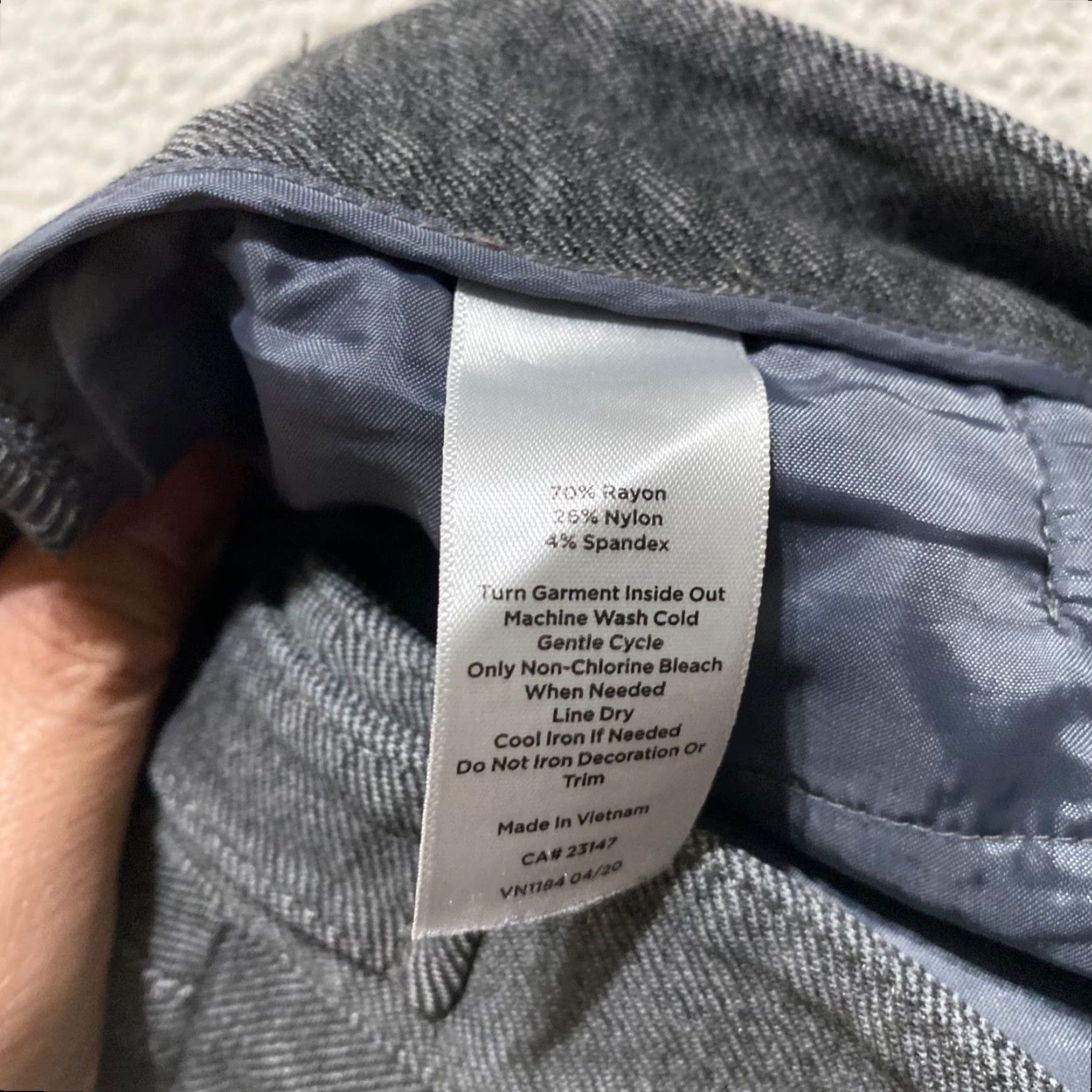 Talbots Talbots Womens Pants 12 Gray Skinny Ankle Stretch Regular 26in Inseam Office Business Casual Fall Spring Summer Winter Pattern Solid 90s Preppy Womens Size 34" / US 12 / IT 48 - 4 Thumbnail