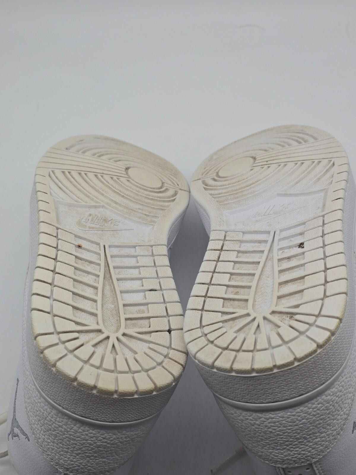 Nike Nike Mens Jordan Executive 820240-100 White Size 9.5 Size US 9.5 / EU 42-43 - 7 Thumbnail