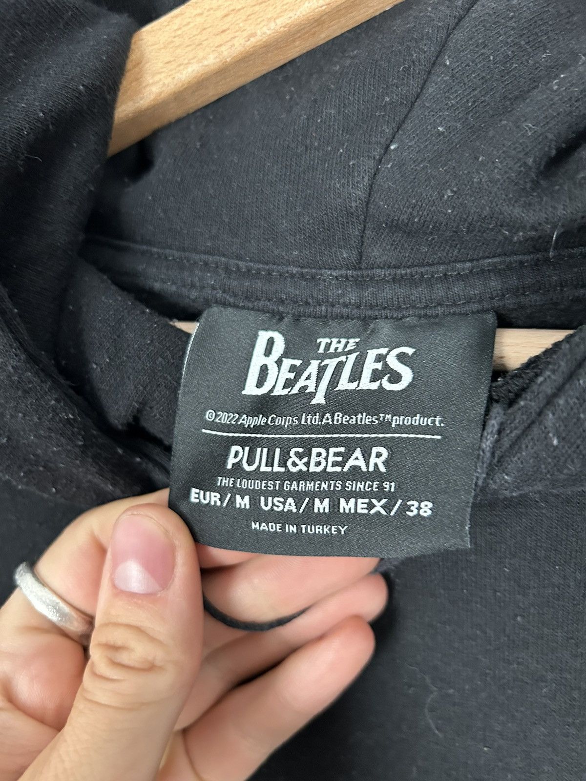 Band Tees The Beatles Lonely Hearts Rock Band Hoodie Y2K 00s Size US M / EU 48-50 / 2 - 5 Thumbnail