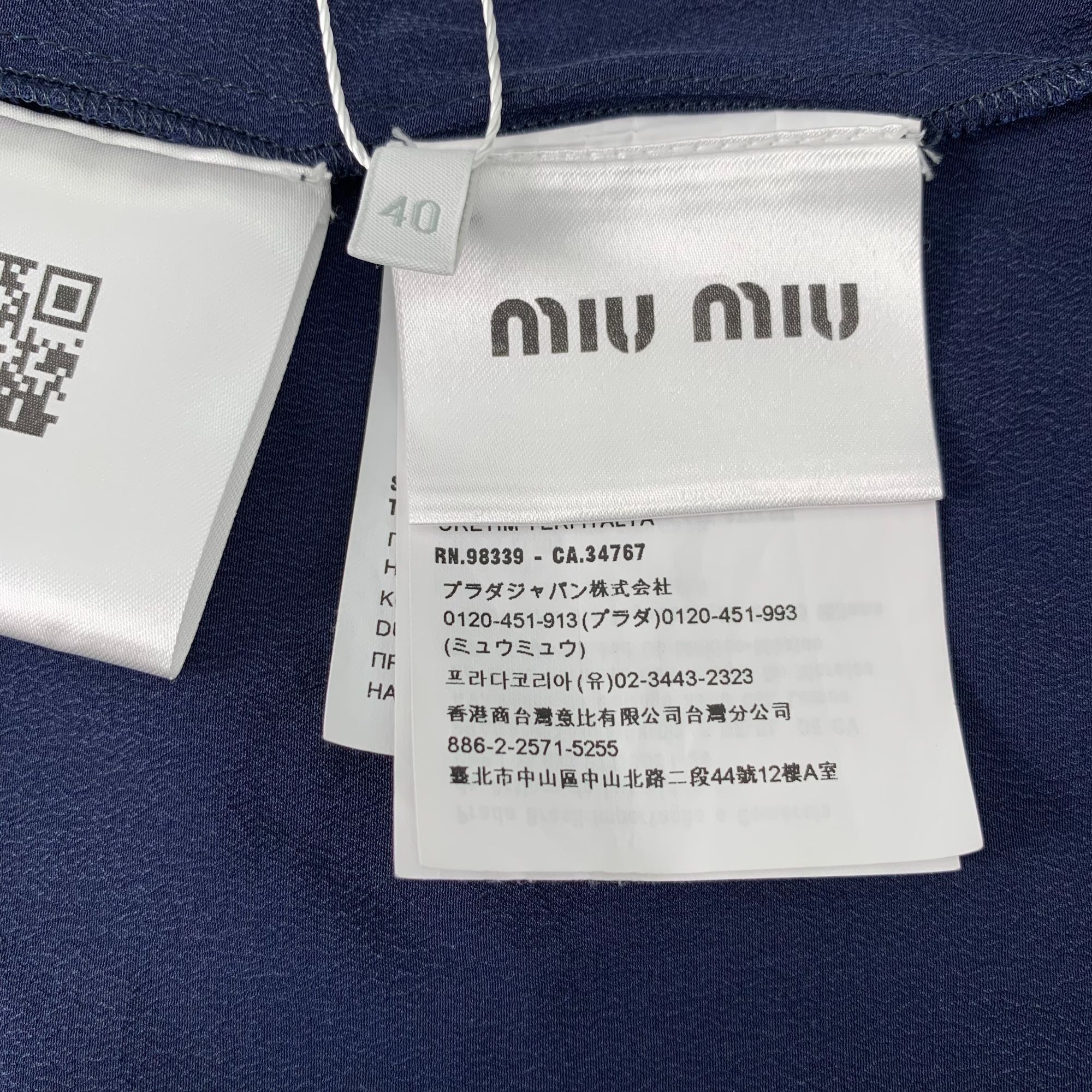 Miu Miu Miu Miu 2022 Navy Silk Peter Pan Collar Button-Up Shirt (Siz Size S / US 4 / IT 40 - 4 Thumbnail