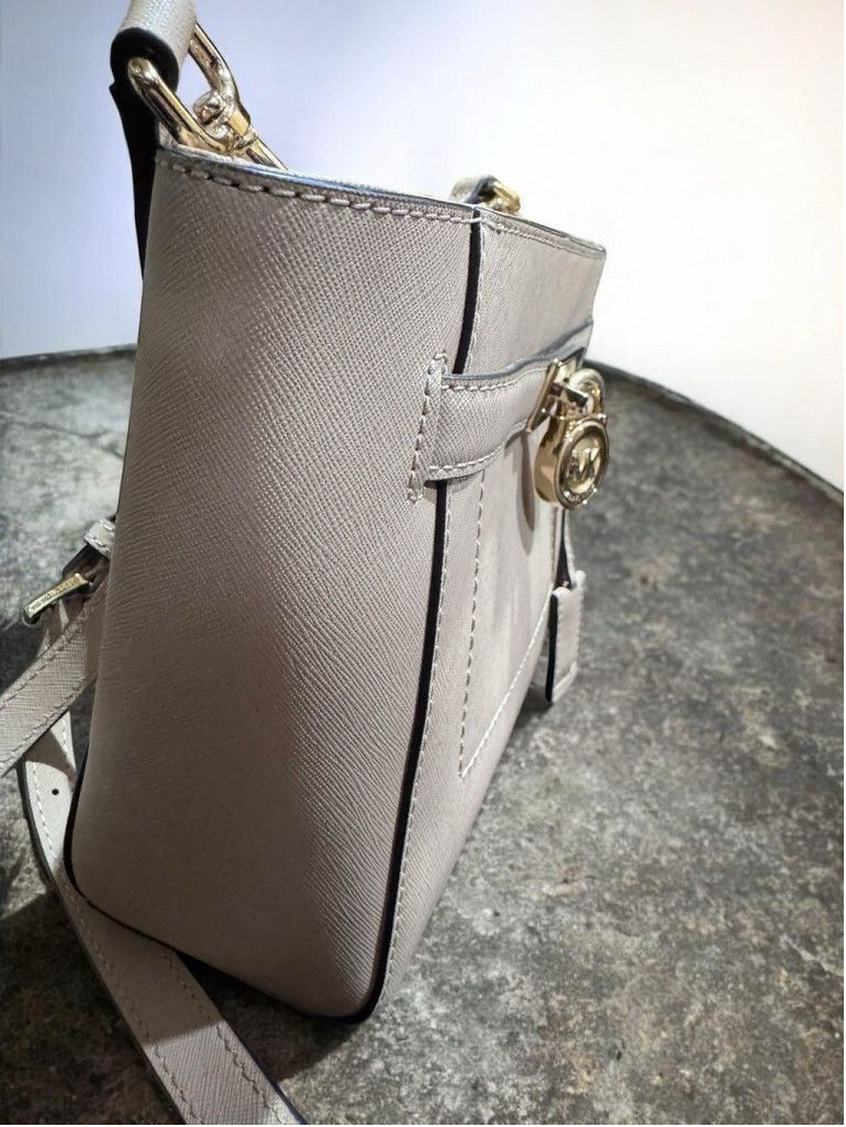 Michael Kors Michael Kors Hamilton Traveler Messenger Bag Size ONE SIZE - 4 Thumbnail