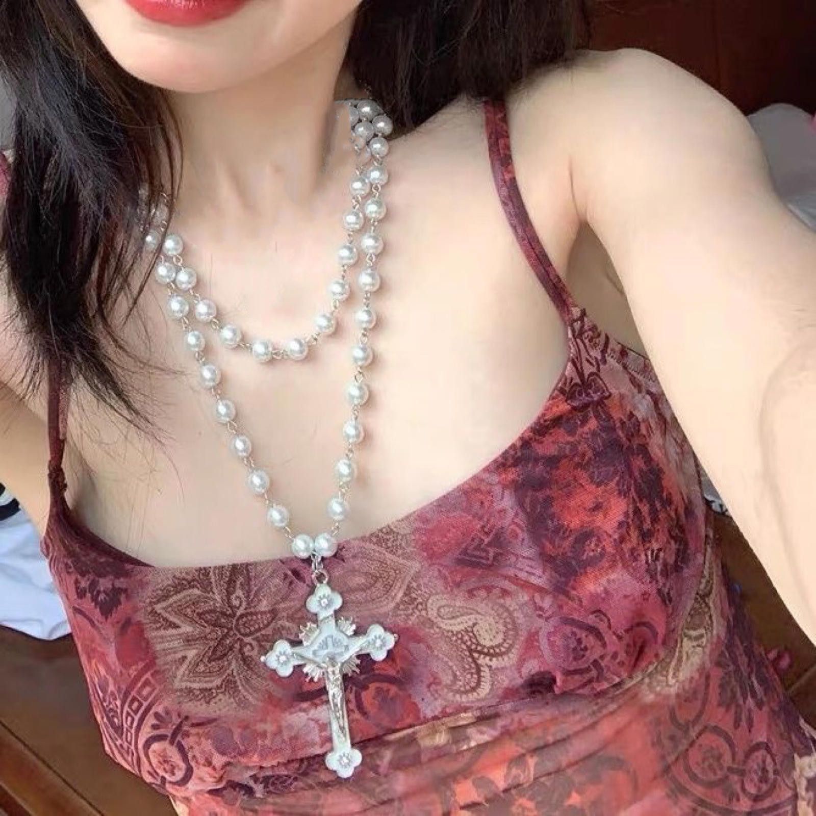 The Unbranded Brand Necklace Y2k Sweater Cross Pearl Chain Size ONE SIZE - 5 Thumbnail