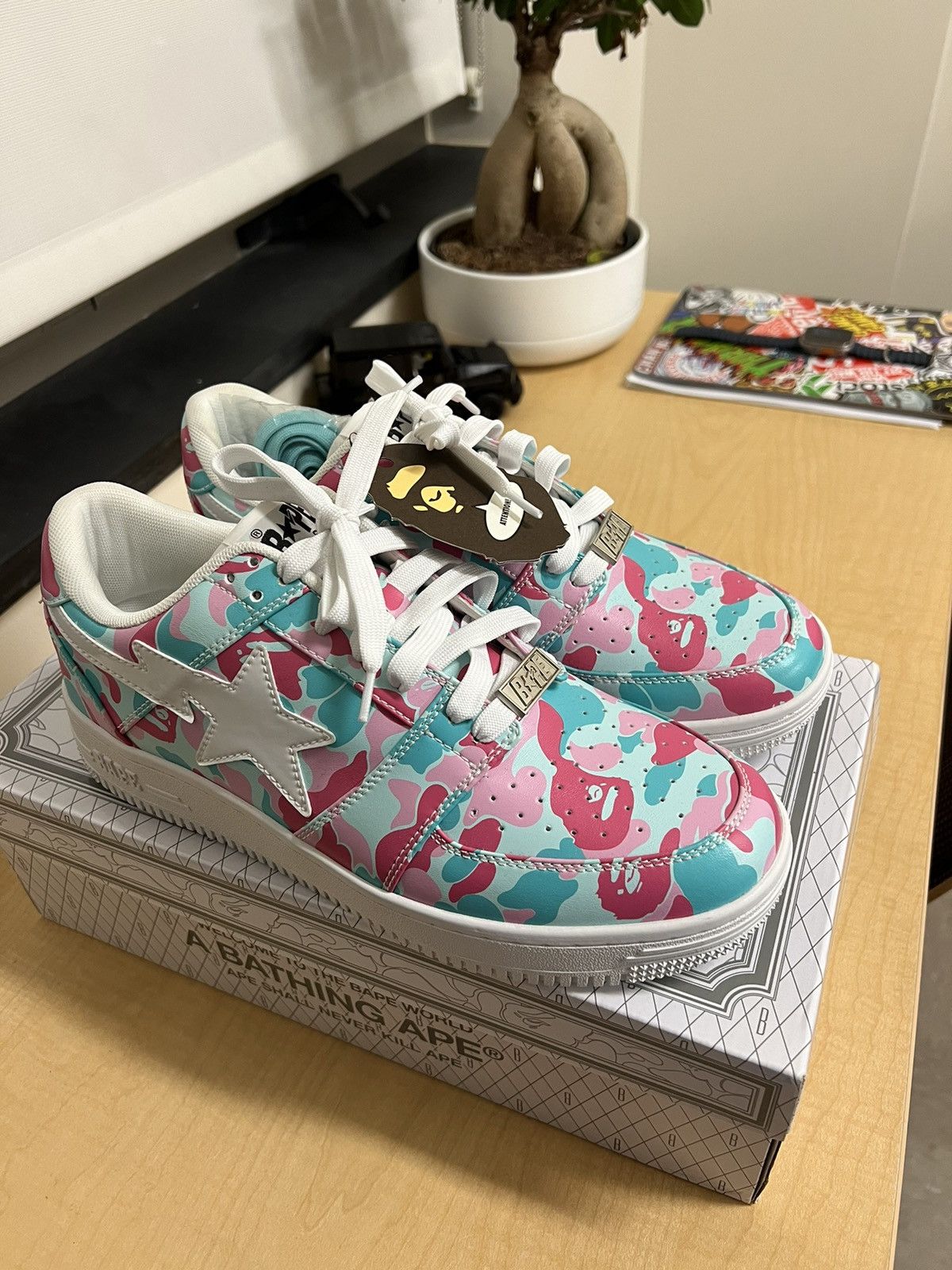 Bape BAPESTA LOW M2 MIAMI 1ST ANNIVERSARY Size US 10 / EU 43 - 3 Thumbnail