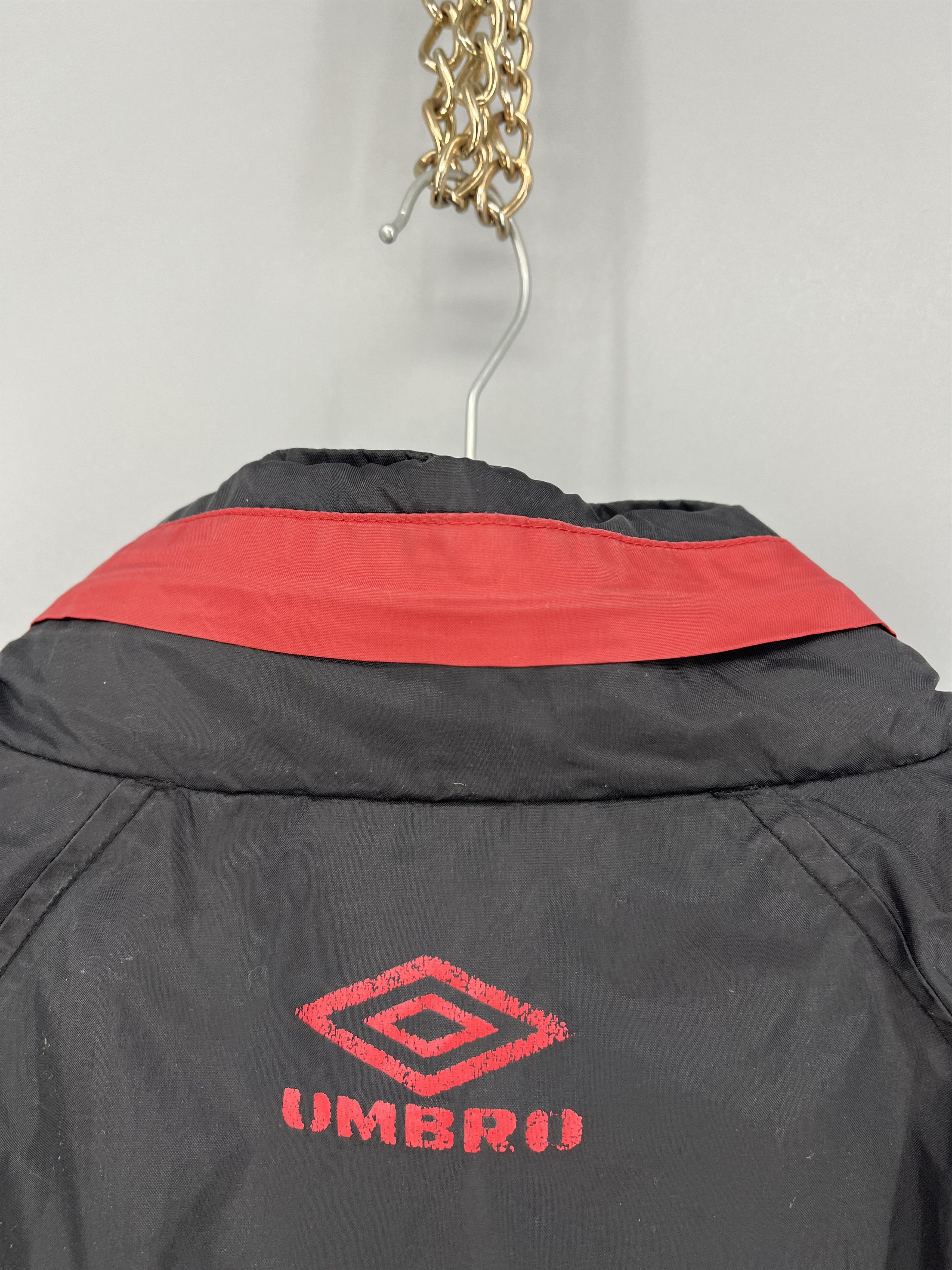 Umbro Vintage Umbro RW Oberhausen KONVENT Rain Jacket Black Red Size US XL / EU 56 / 4 - 12 Thumbnail