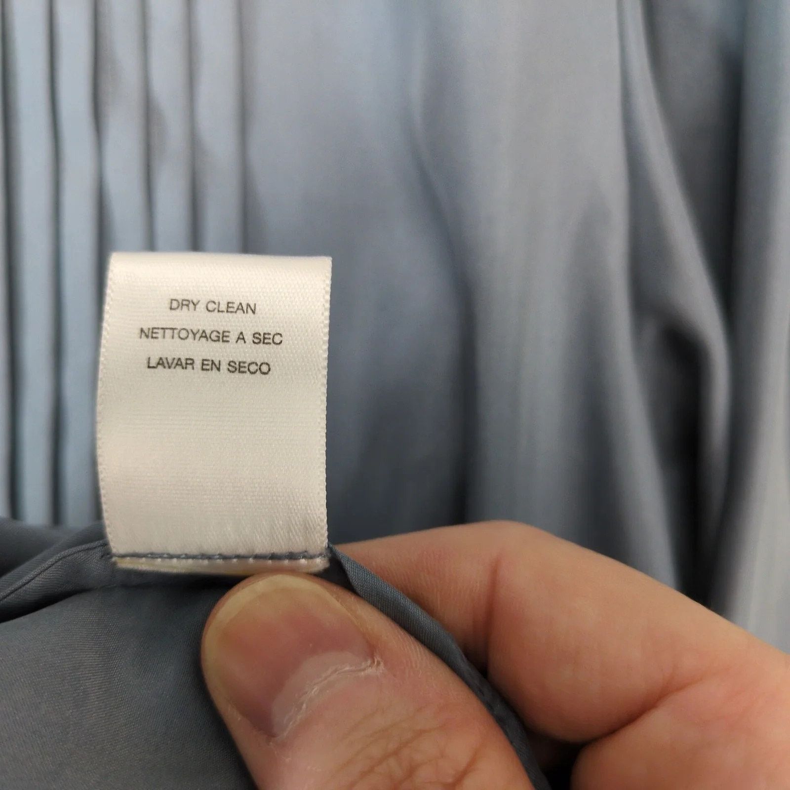 Michael Kors Michael Kors 100% Silk Gray Pleated Blouse Womens 12 Keyhole Size XL / US 12-14 / IT 48-50 - 9 Thumbnail