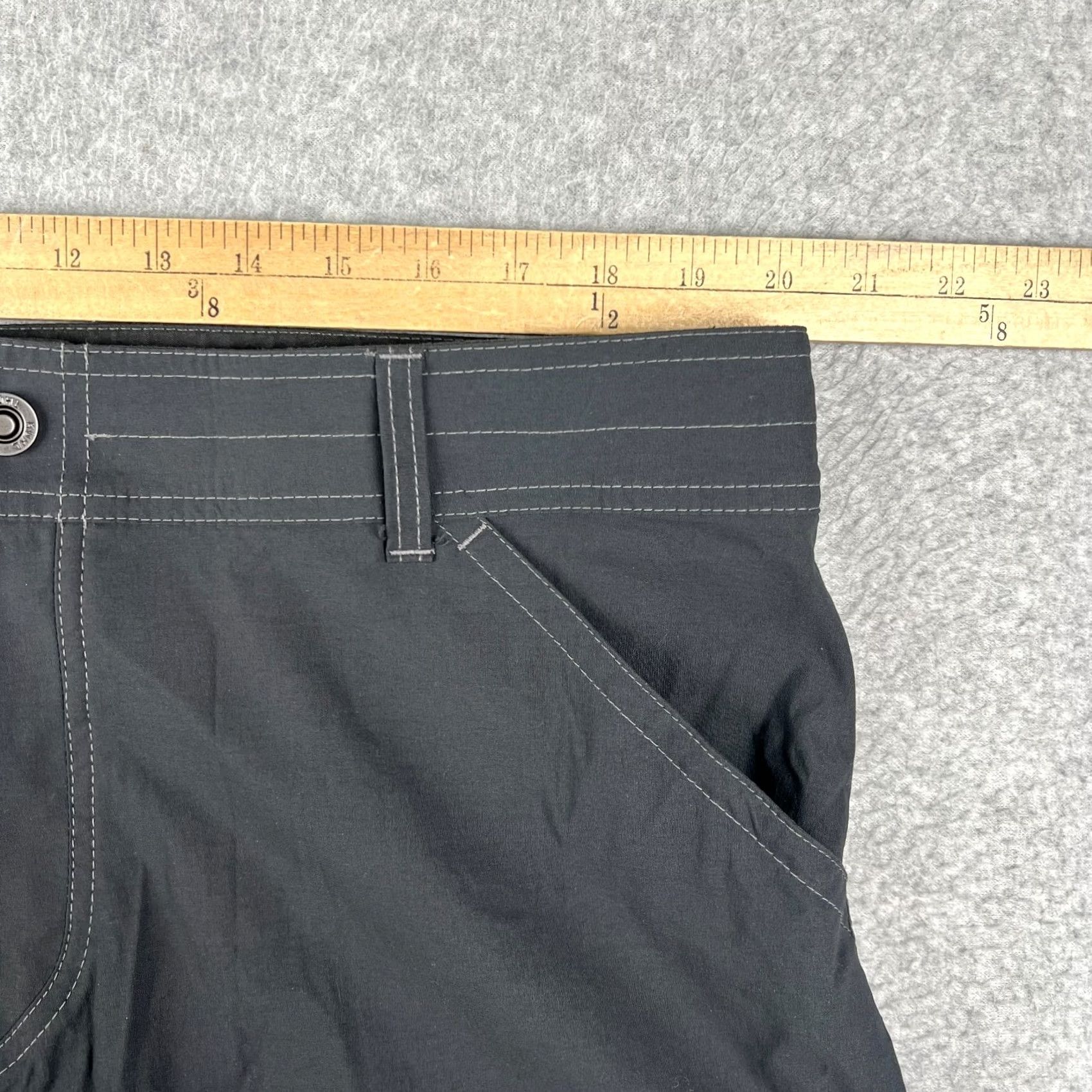 Vintage Kuhl Renegade Shorts Cargo Stretch Hiking 40x13 Mens Grey Fishing Outdoors Mens Regular 40 Gray Cargo Pocket Quick Dry Lightweight Stretch Breathable Size US 40 / EU 56 - 6 Thumbnail