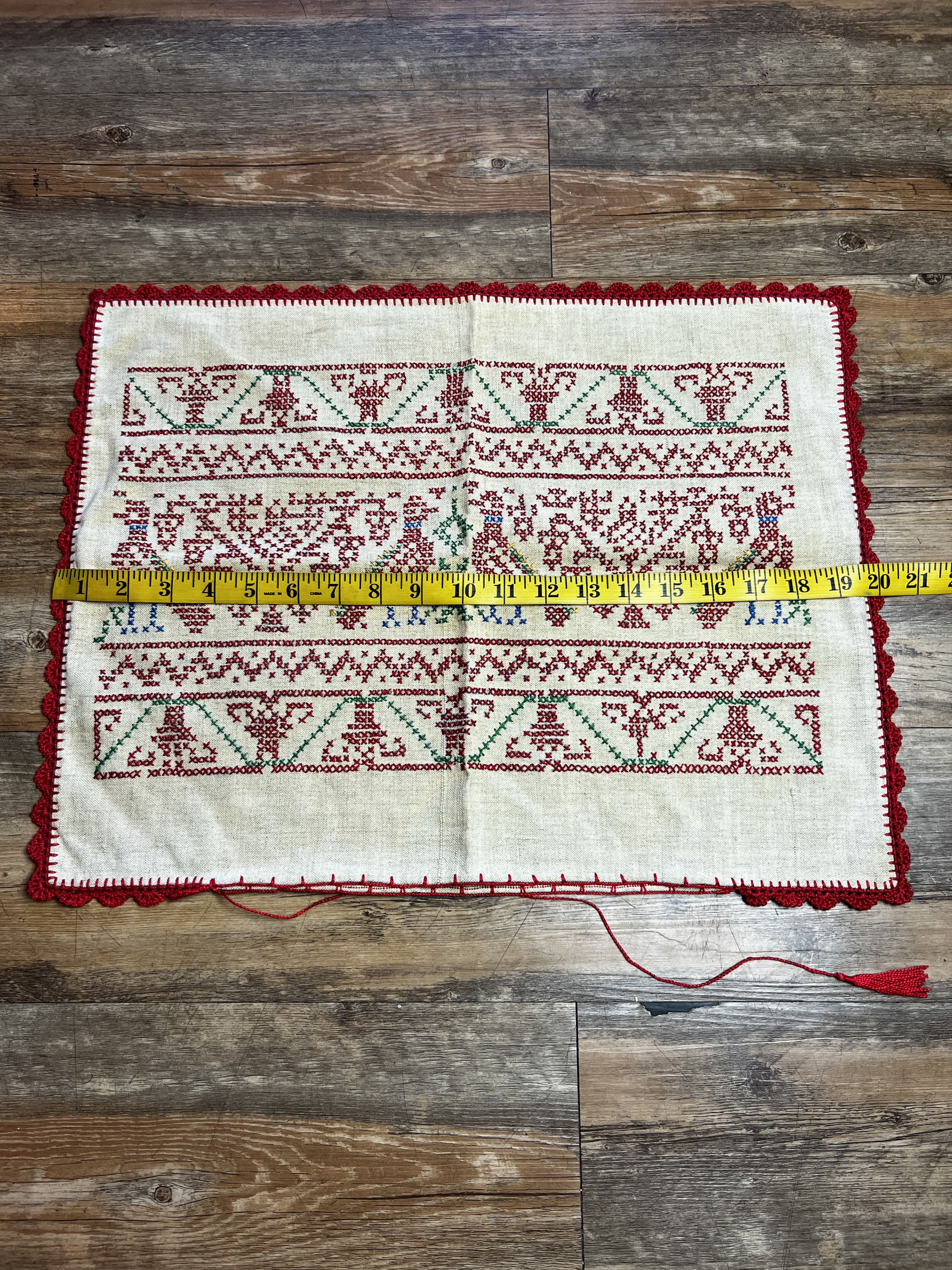 Vintage Vintage Needle Point Cross Stitch Throw Pillow Case Size ONE SIZE - 16 Thumbnail
