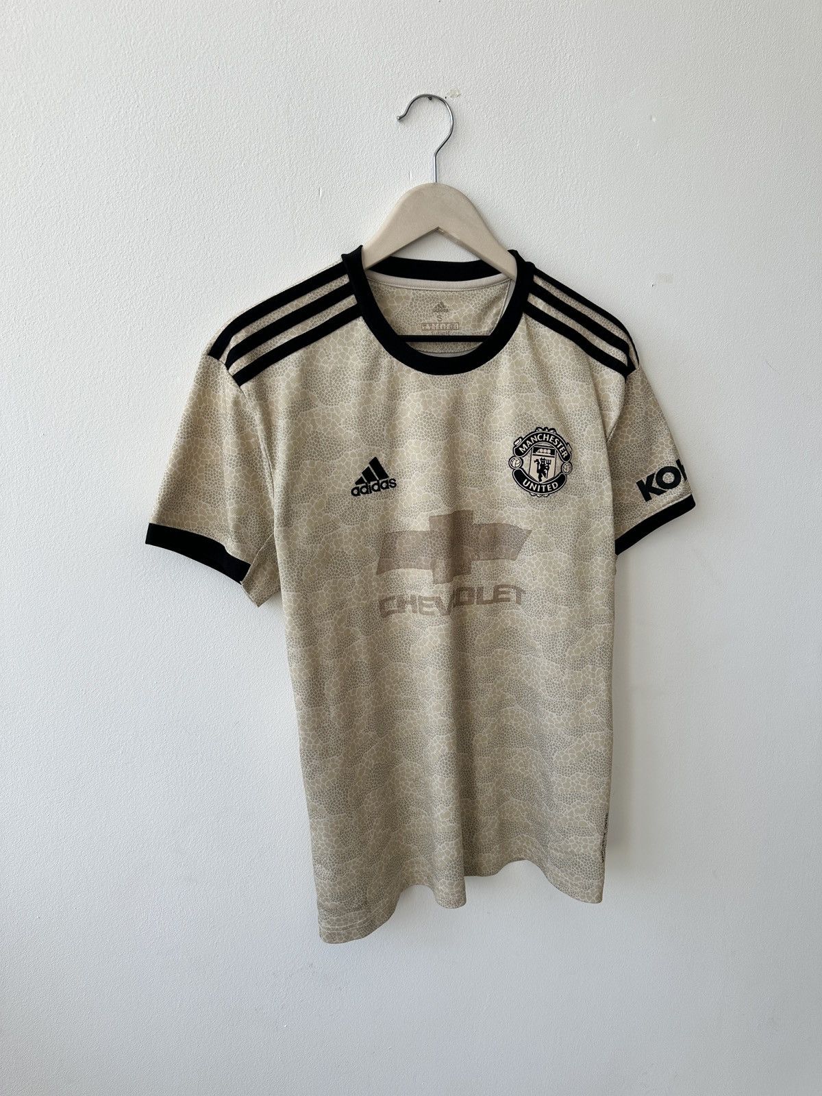 Adidas MANCHESTER UNITED 2019/2020 AWAY SOCCER JERSEY ADIDAS Size US S / EU 44-46 / 1 - 2 Thumbnail