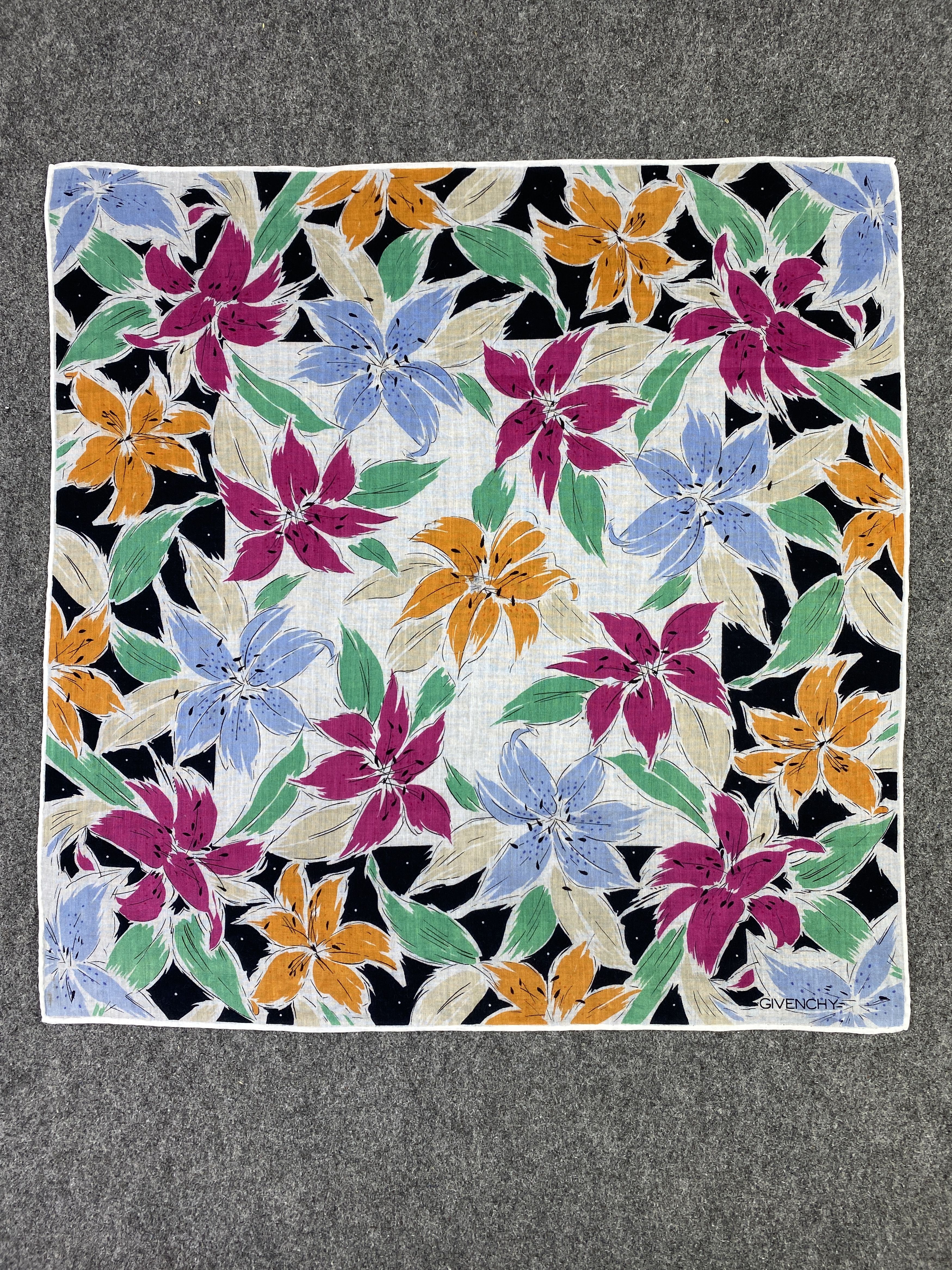 Givenchy Vintage Givenchy Handkerchief / Neckerchief KT0169 Size ONE SIZE - 4 Thumbnail