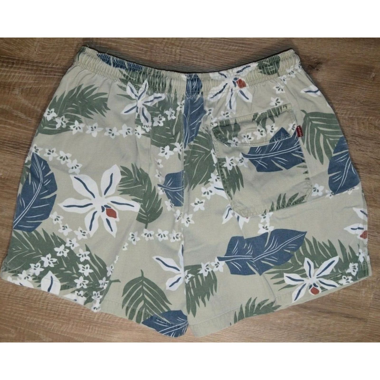 Tommy Bahama Tommy Bahama Shorts Size Large Tan Cotton Floral Tropical Drawstring Men’s Size US 31 - 2 Thumbnail