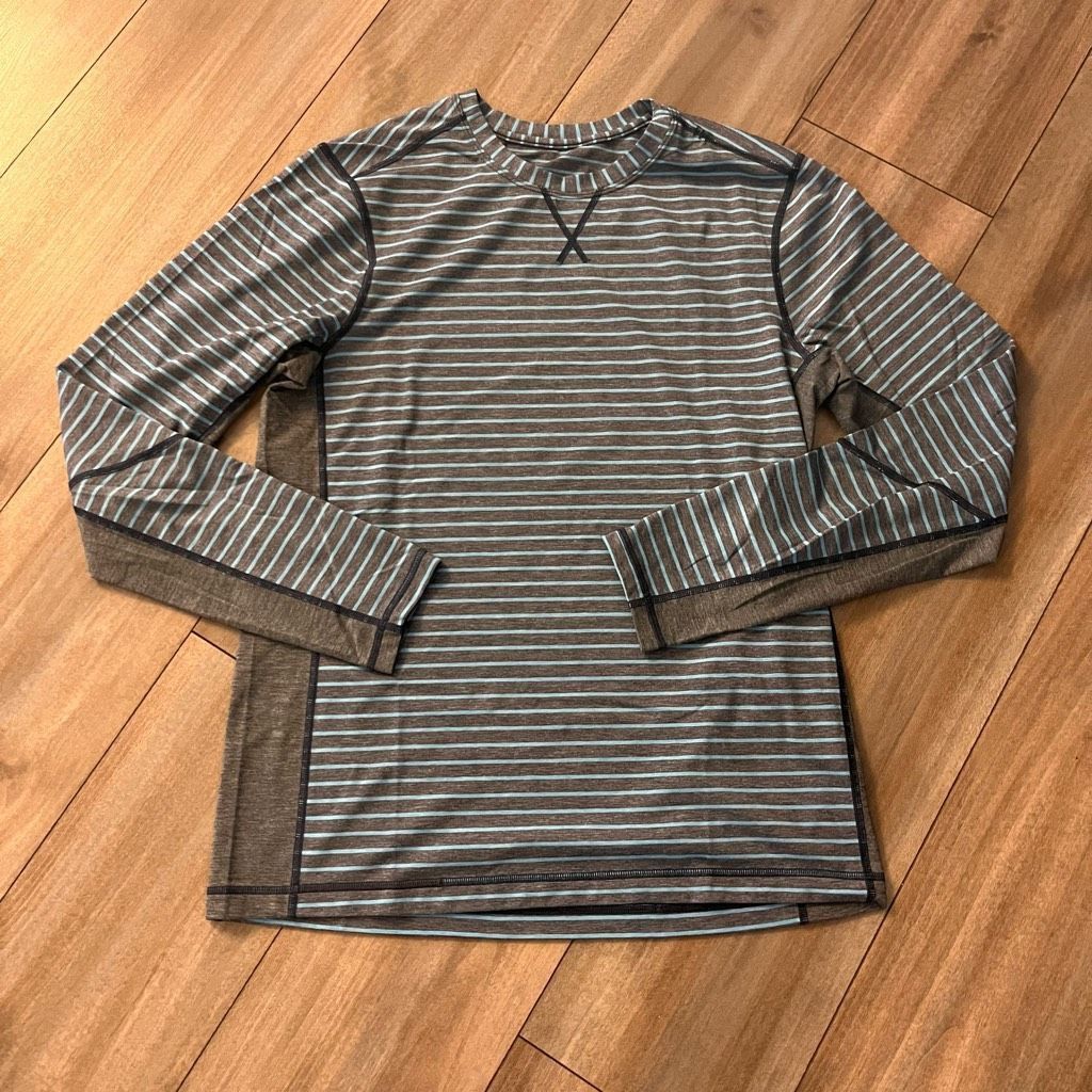 Lululemon Lululemon Blue Stripe Athletic Longsleeve Shirt Men Small Bi Size US S / EU 44-46 / 1 - 1 Thumbnail