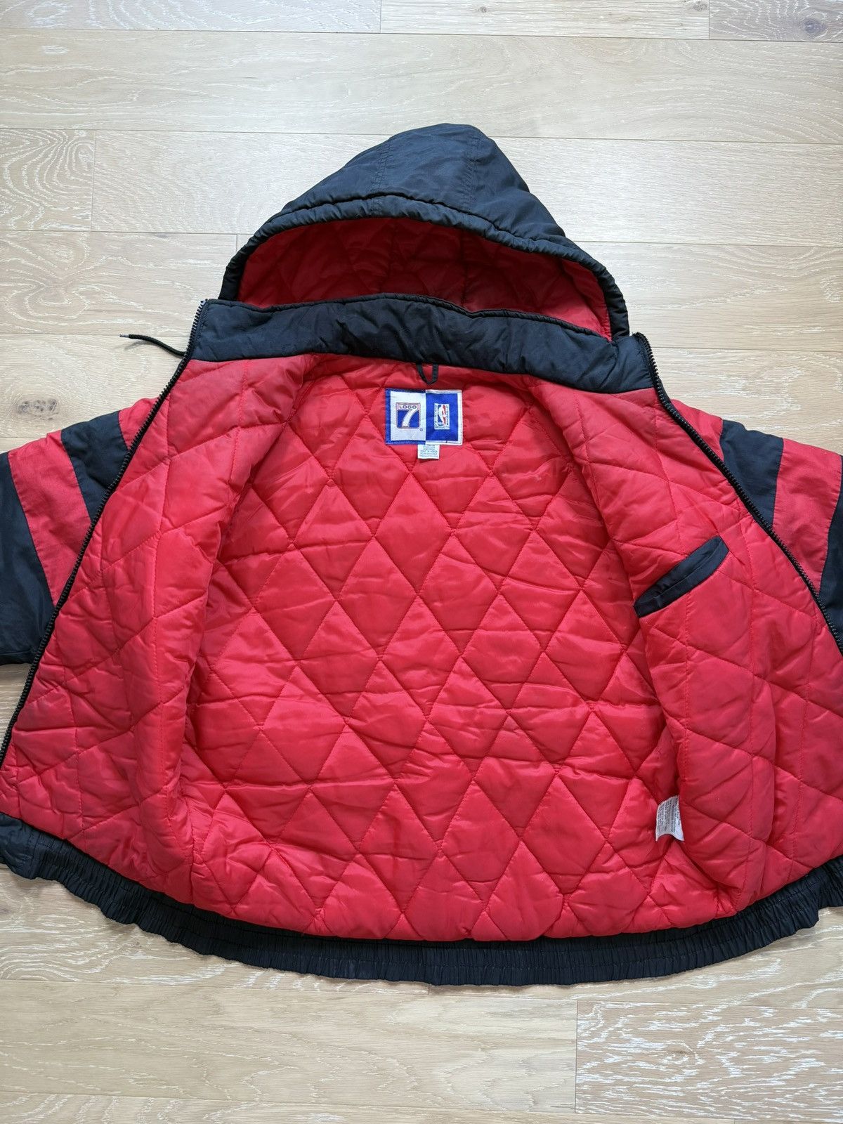 Logo 7 Vintage Chicago Bulls Puffer Jacket Logo 7 Size US L / EU 52-54 / 3 - 7 Thumbnail