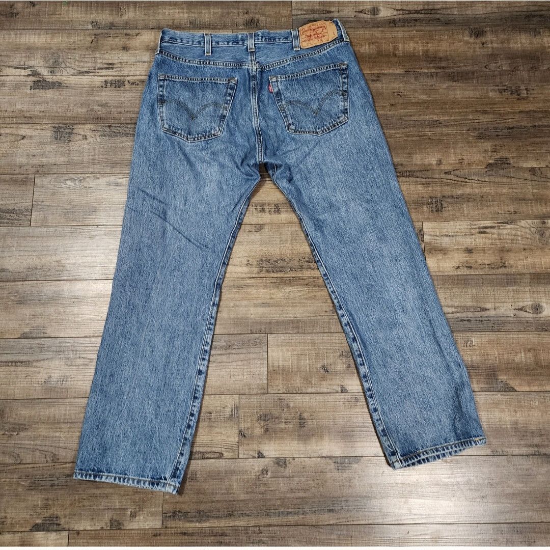 Levi's Levis 501 button fly jeans mens size 38x30 2300 Size US 38 / EU 54 - 8 Thumbnail