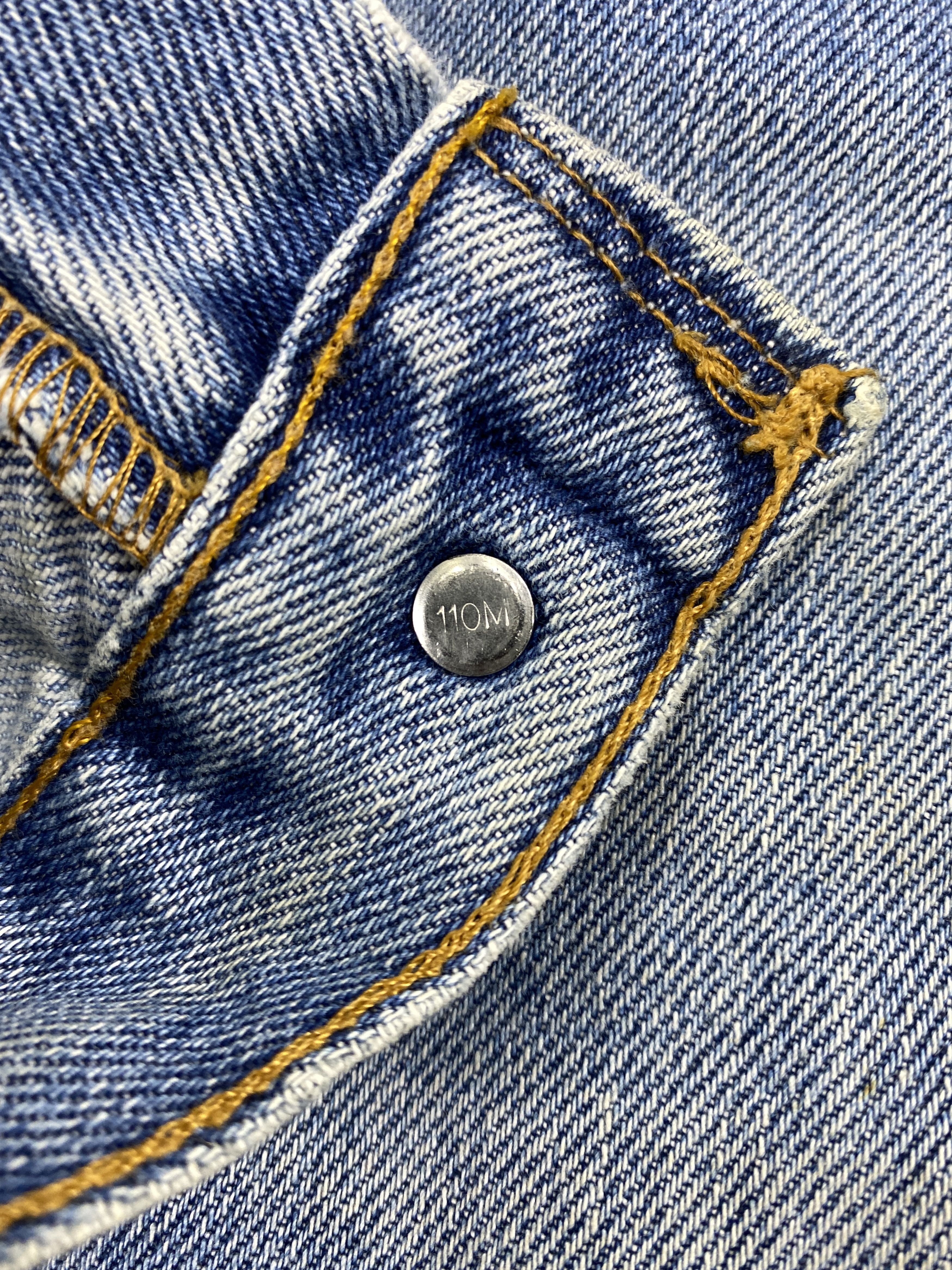Levi's Blue Wash Vintage Levi's 505 Jeans 33x29 Denim -JN1275 Size US 33 - 7 Thumbnail
