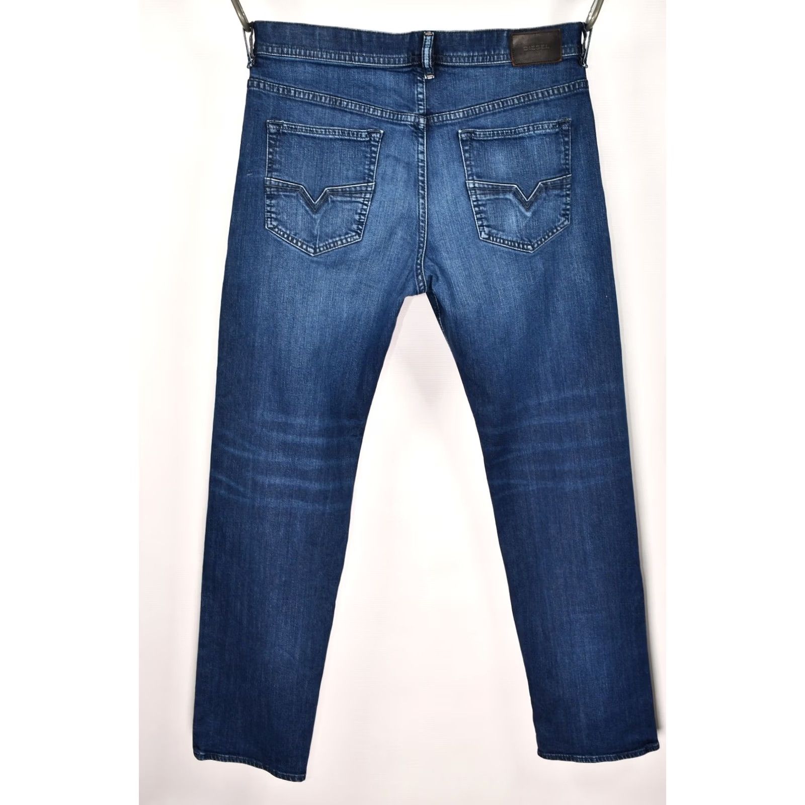 Diesel Diesel Thytan 084NR Comfort-Straight Jeans Men W34 L32 blue 5-Pocket Denim Cotton Regular Inseam 32 Straight Comfort Stretch Narrow tag jeans Mens Size US 34 / EU 50 - 2 Thumbnail