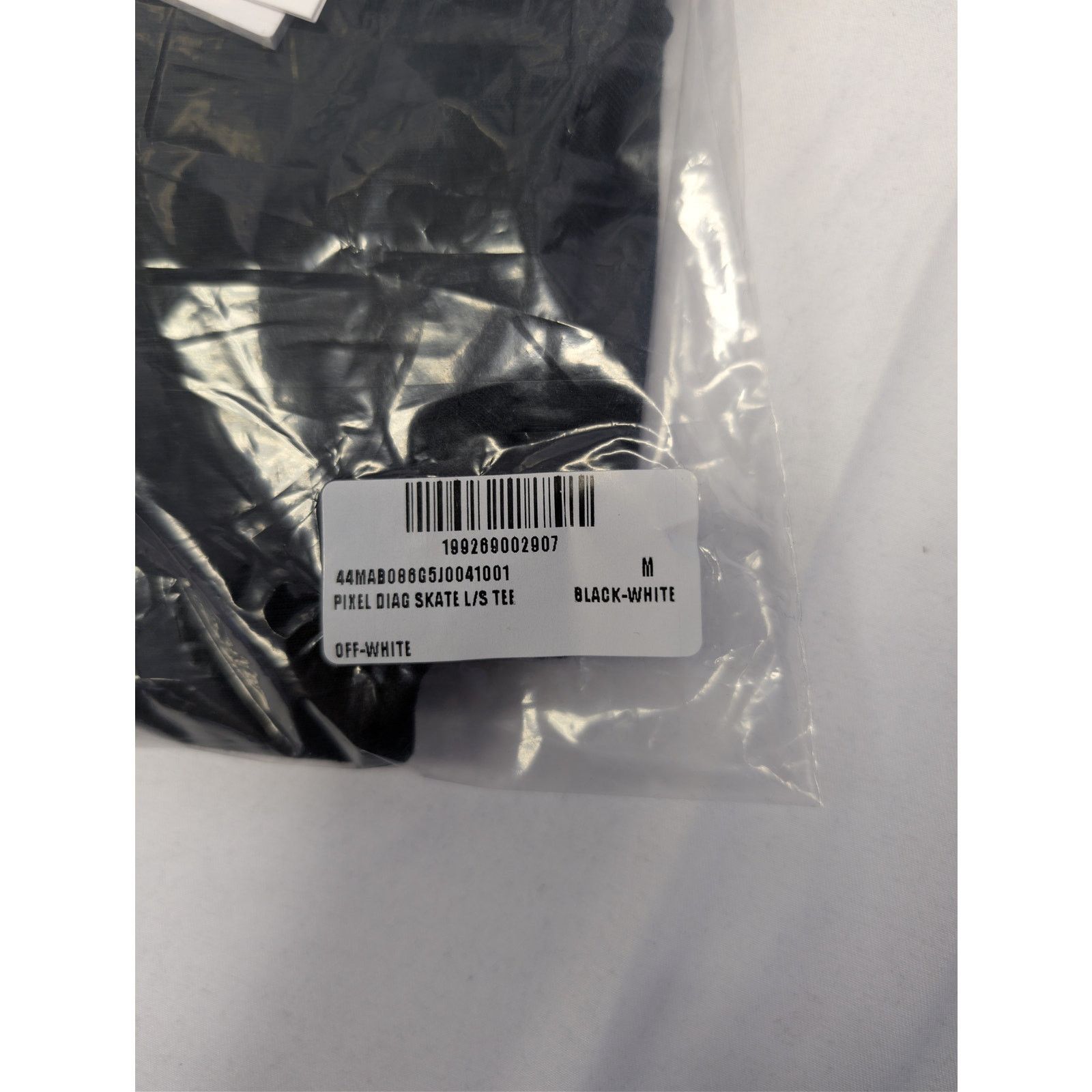 Off-White o1rshd1 Pixel Diag Skate L/S T-Shirt in Black/White Size US M / EU 48-50 / 2 - 22 Thumbnail